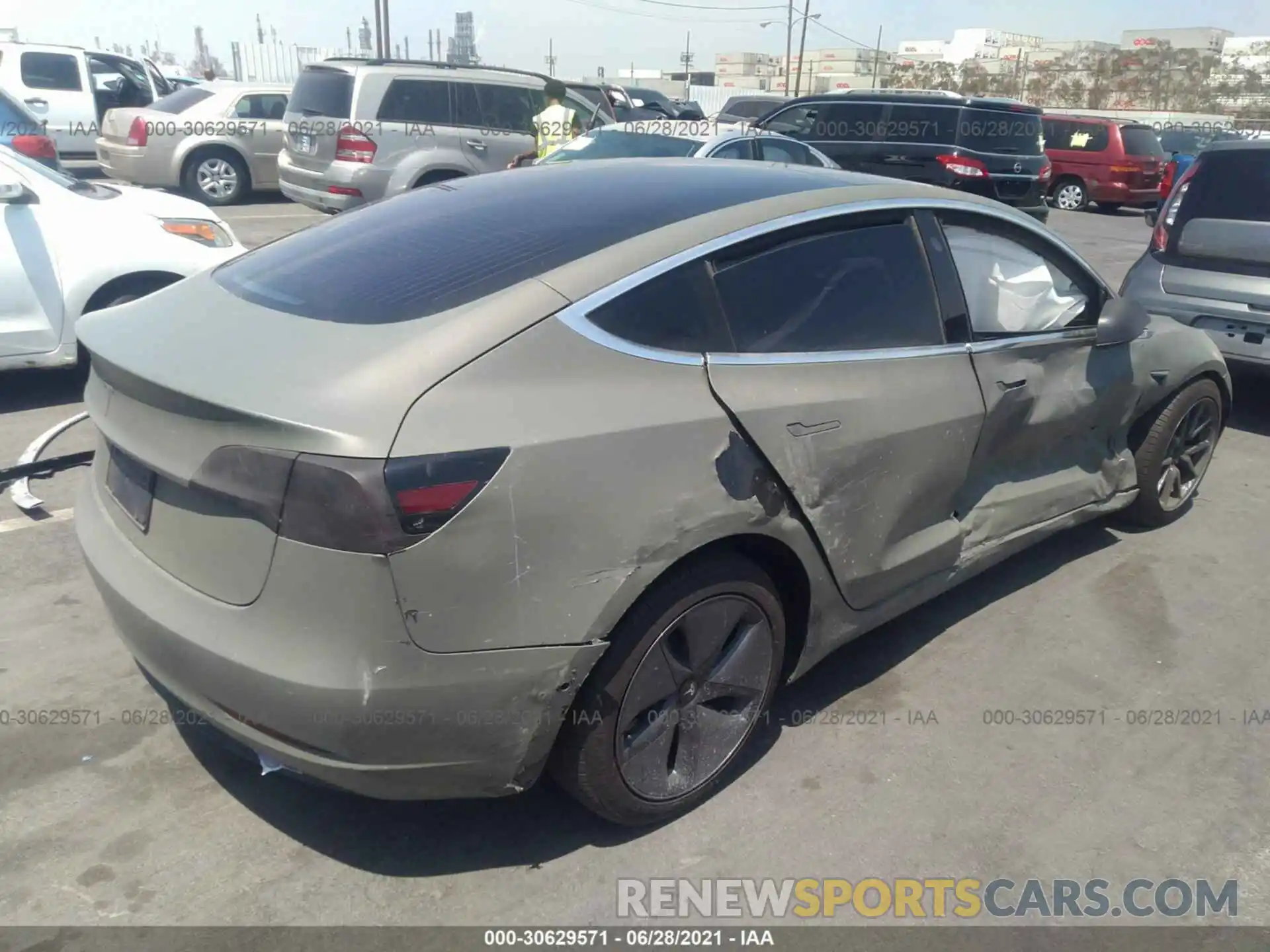 4 Photograph of a damaged car 5YJ3E1EA7KF305909 TESLA MODEL 3 2019