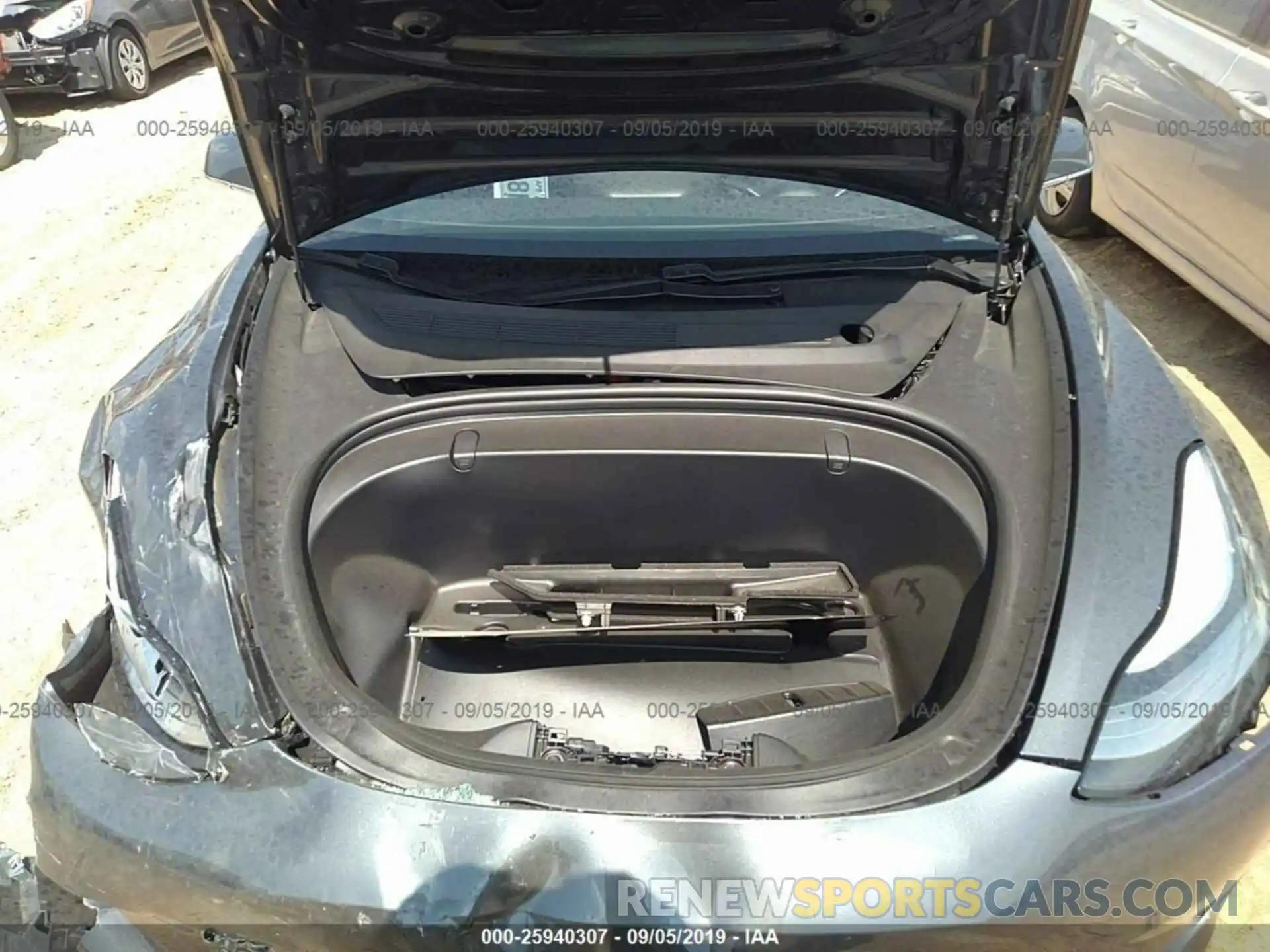 10 Photograph of a damaged car 5YJ3E1EA7KF307319 TESLA MODEL 3 2019