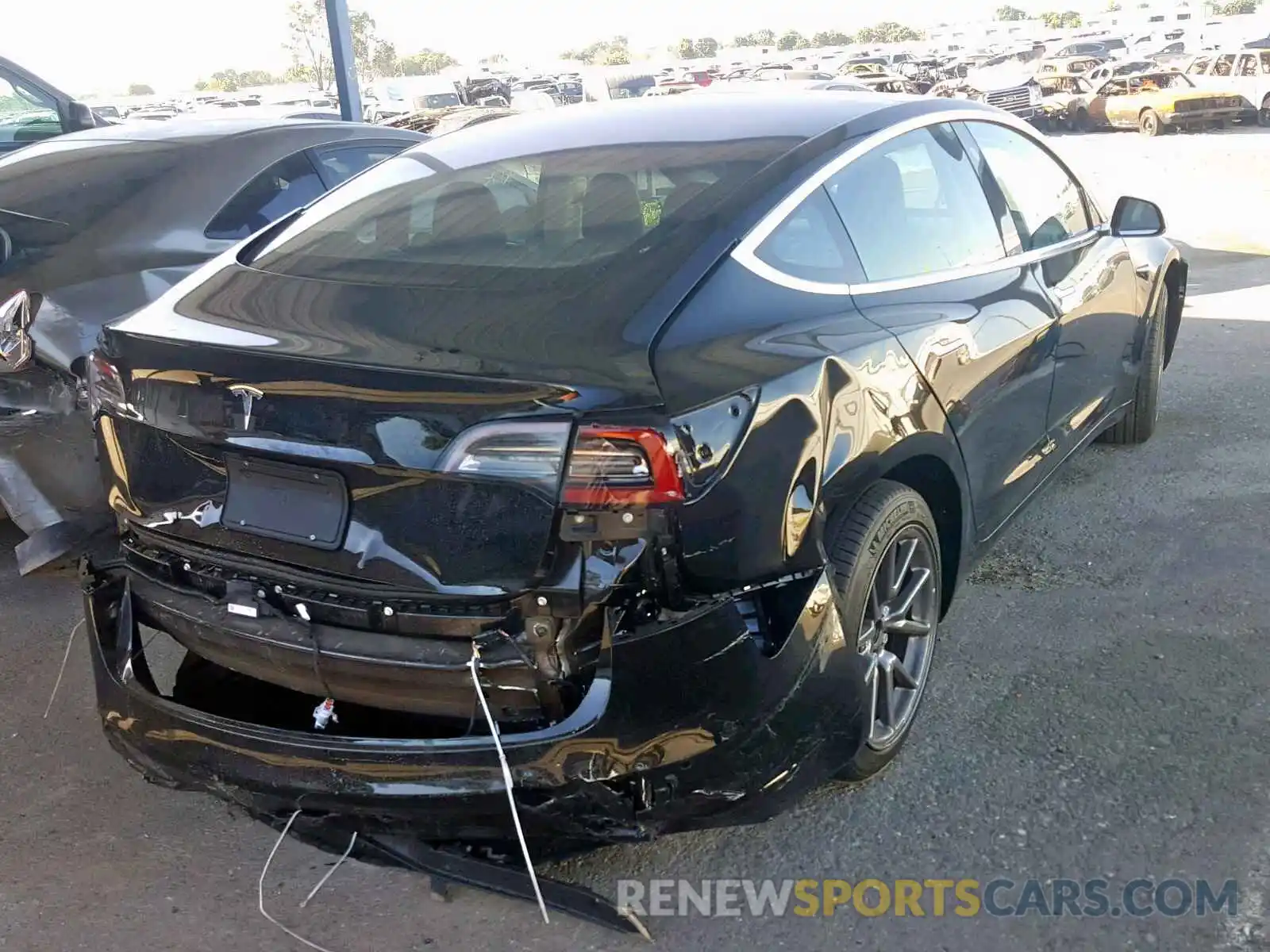 4 Photograph of a damaged car 5YJ3E1EA7KF315162 TESLA MODEL 3 2019