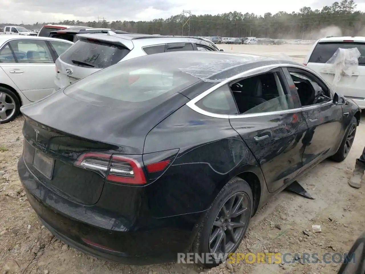 4 Фотография поврежденного автомобиля 5YJ3E1EA7KF321558 TESLA MODEL 3 2019