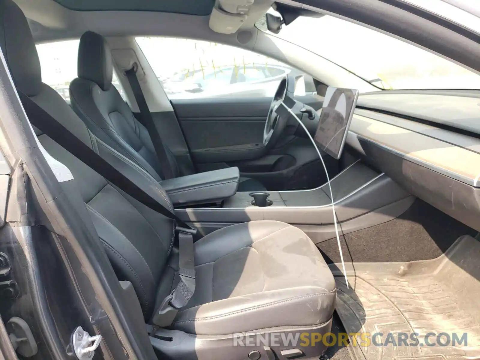 5 Photograph of a damaged car 5YJ3E1EA7KF325688 TESLA MODEL 3 2019