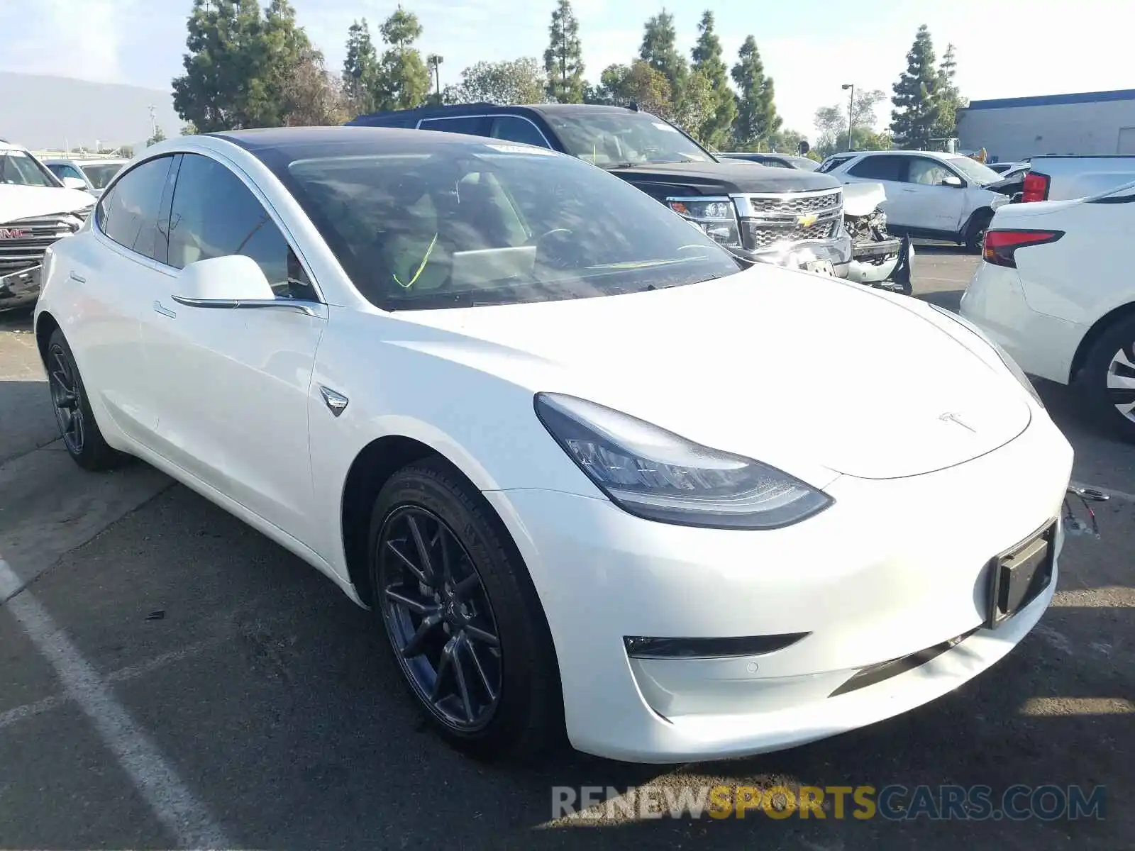 1 Photograph of a damaged car 5YJ3E1EA7KF326579 TESLA MODEL 3 2019