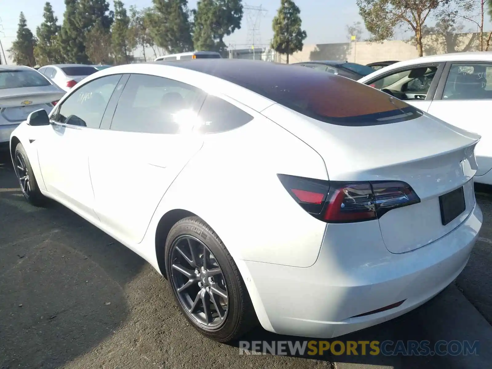 3 Photograph of a damaged car 5YJ3E1EA7KF326579 TESLA MODEL 3 2019