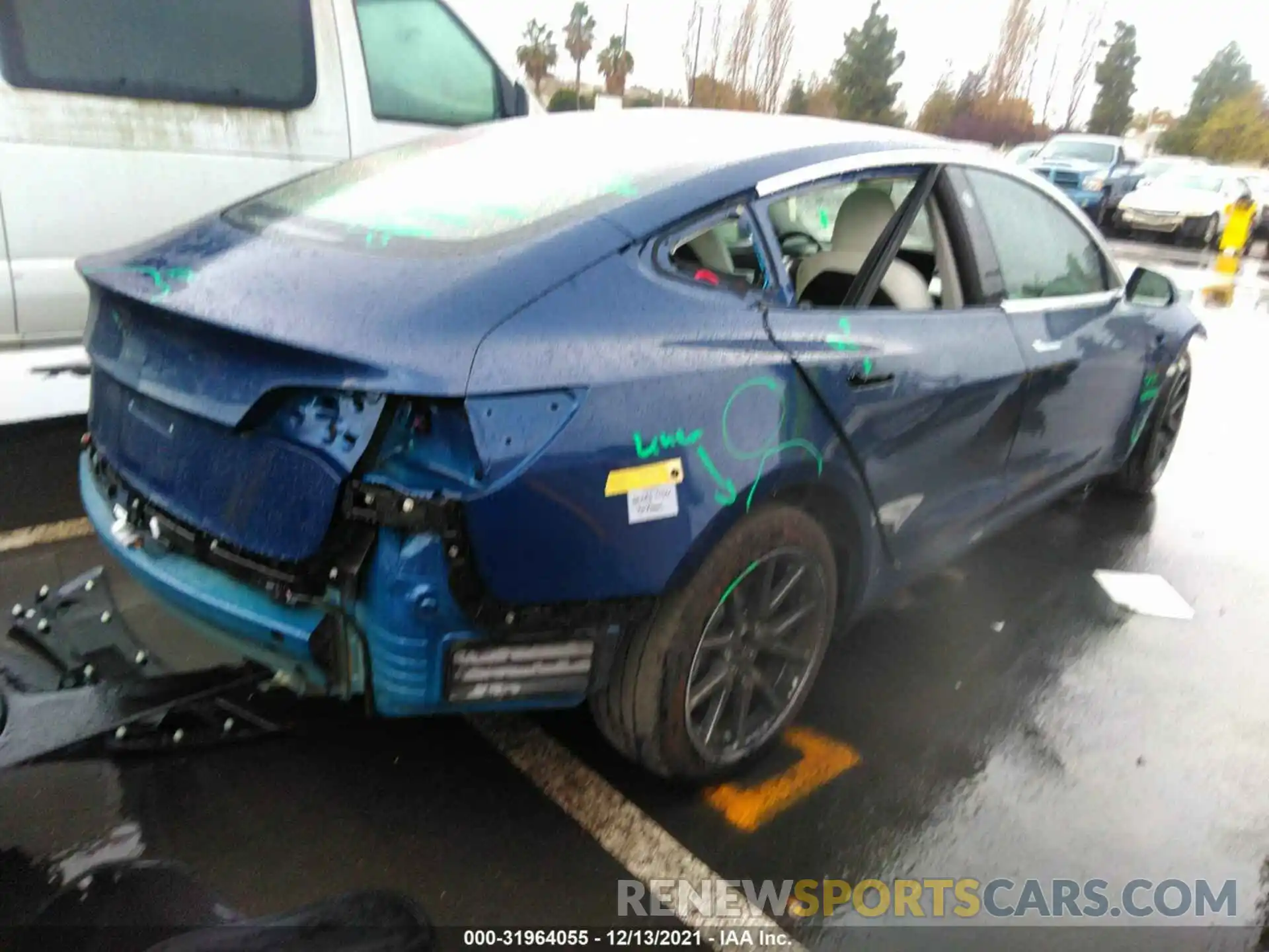 4 Photograph of a damaged car 5YJ3E1EA7KF327795 TESLA MODEL 3 2019