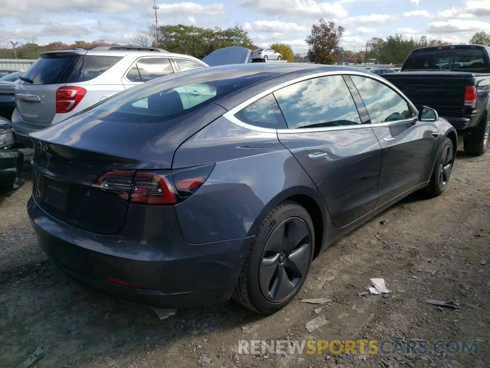 4 Photograph of a damaged car 5YJ3E1EA7KF396177 TESLA MODEL 3 2019