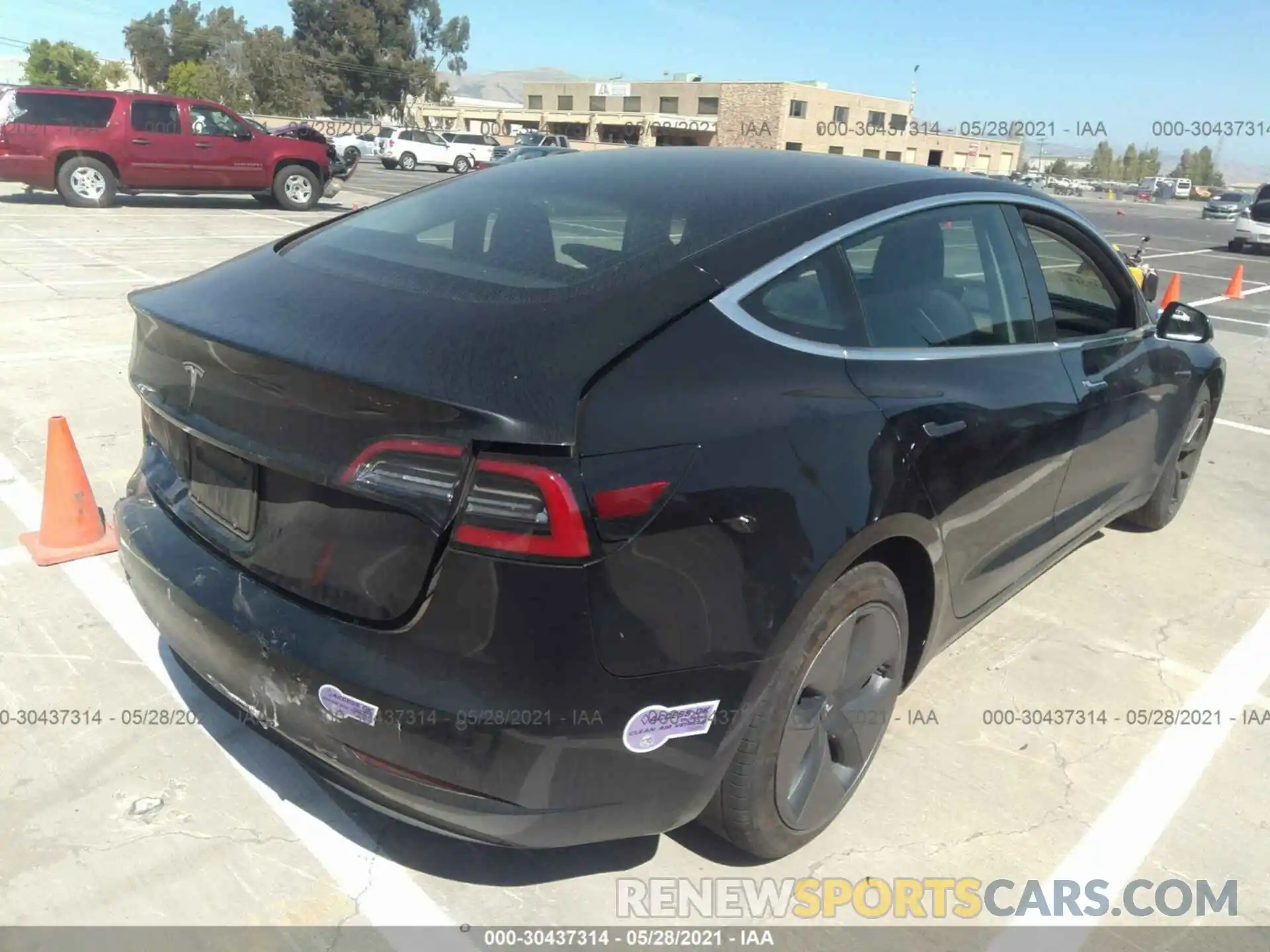 4 Photograph of a damaged car 5YJ3E1EA7KF397670 TESLA MODEL 3 2019