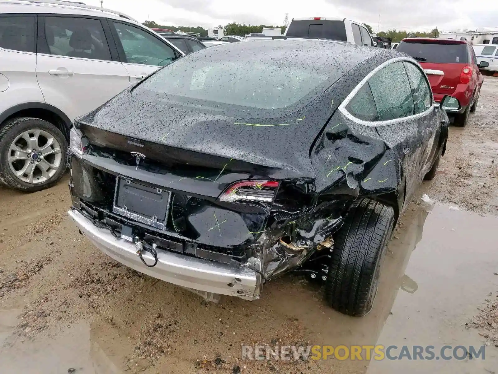 4 Photograph of a damaged car 5YJ3E1EA7KF410773 TESLA MODEL 3 2019