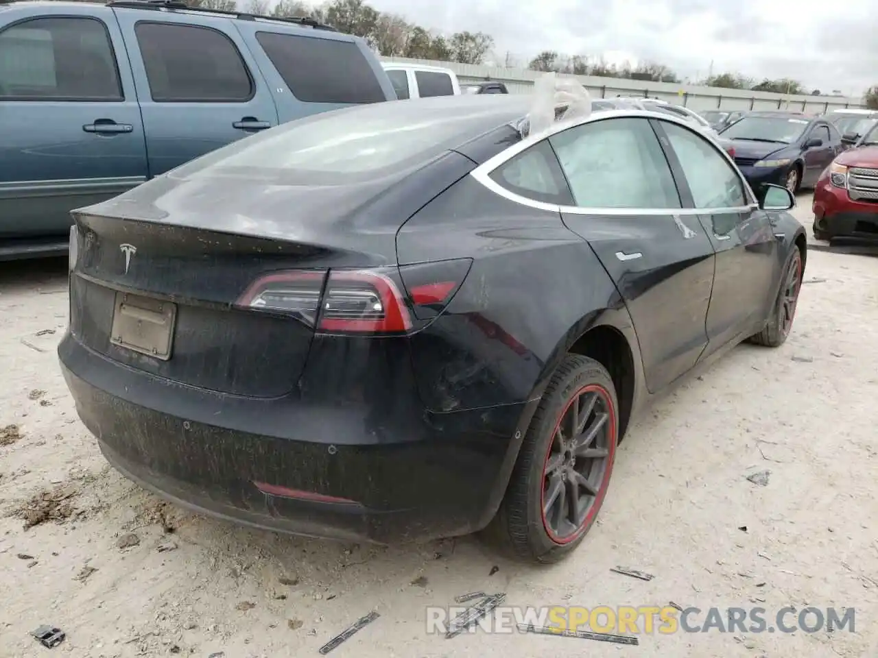 4 Photograph of a damaged car 5YJ3E1EA7KF410787 TESLA MODEL 3 2019