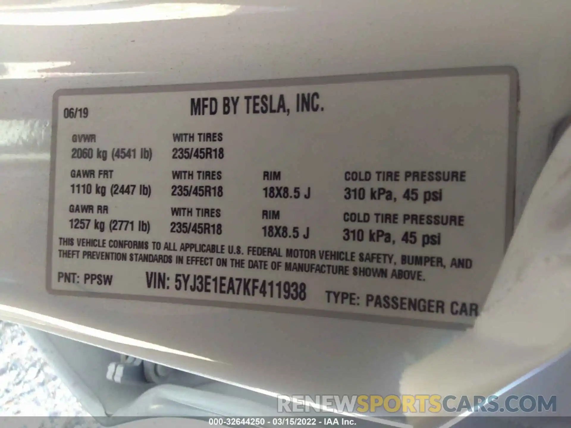 9 Фотография поврежденного автомобиля 5YJ3E1EA7KF411938 TESLA MODEL 3 2019