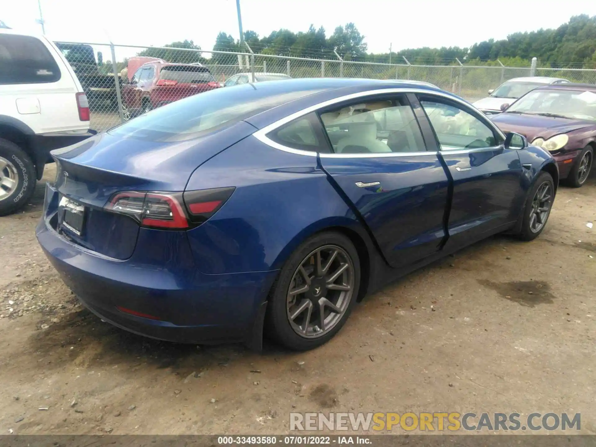 4 Фотография поврежденного автомобиля 5YJ3E1EA7KF419294 TESLA MODEL 3 2019