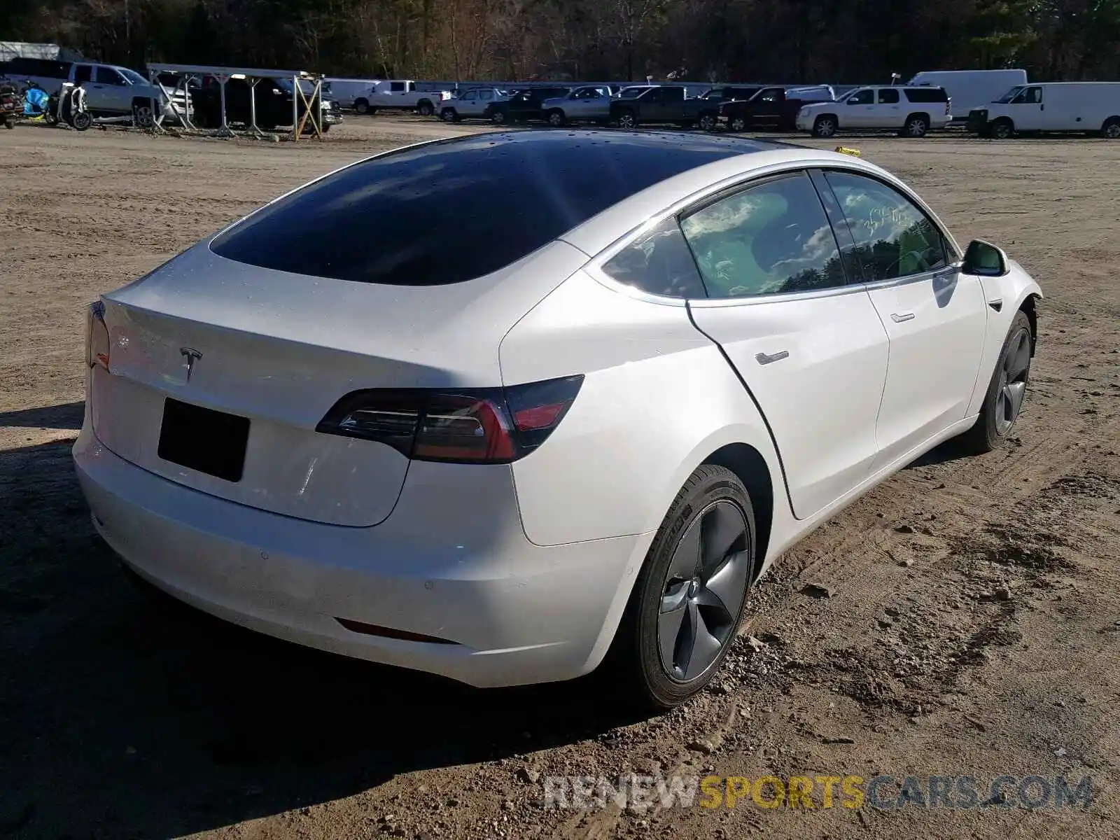 4 Фотография поврежденного автомобиля 5YJ3E1EA7KF422986 TESLA MODEL 3 2019