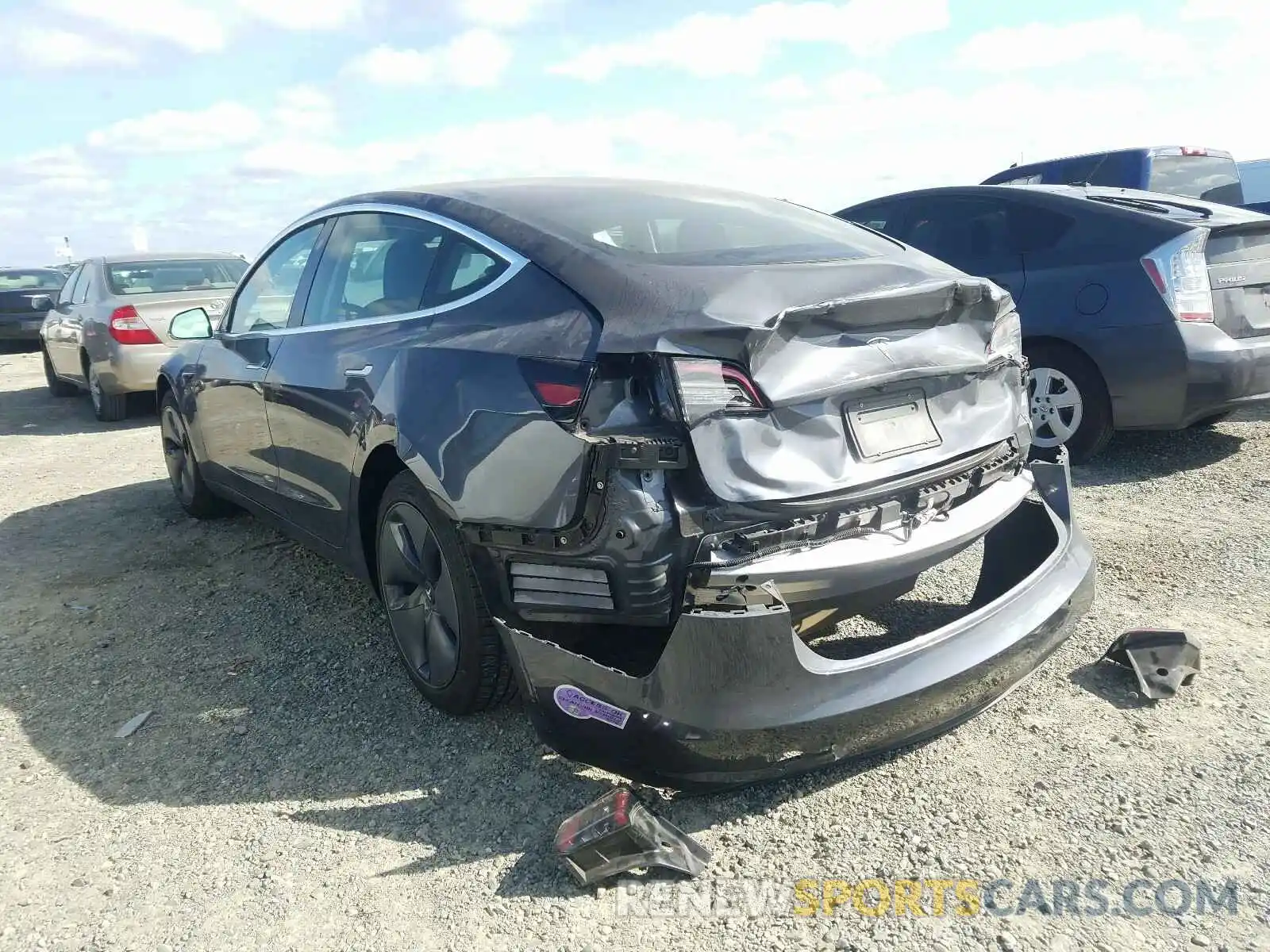 3 Photograph of a damaged car 5YJ3E1EA7KF424673 TESLA MODEL 3 2019