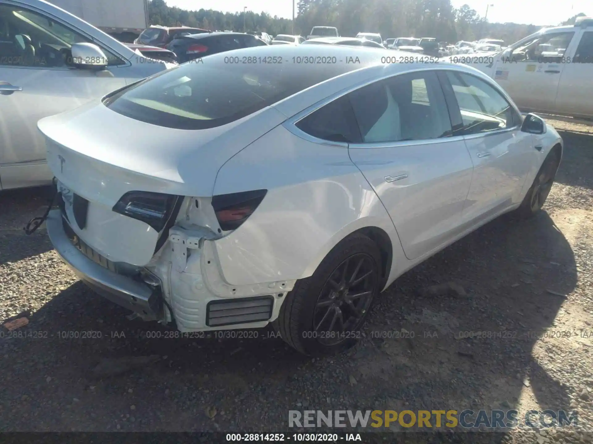 4 Photograph of a damaged car 5YJ3E1EA7KF424804 TESLA MODEL 3 2019