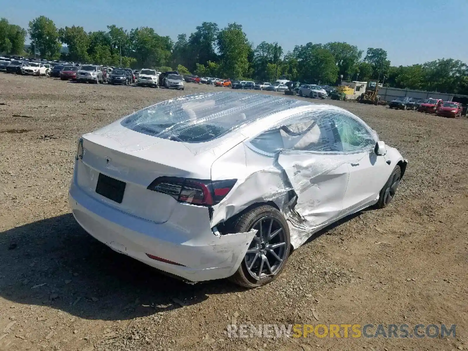 4 Photograph of a damaged car 5YJ3E1EA7KF431932 TESLA MODEL 3 2019