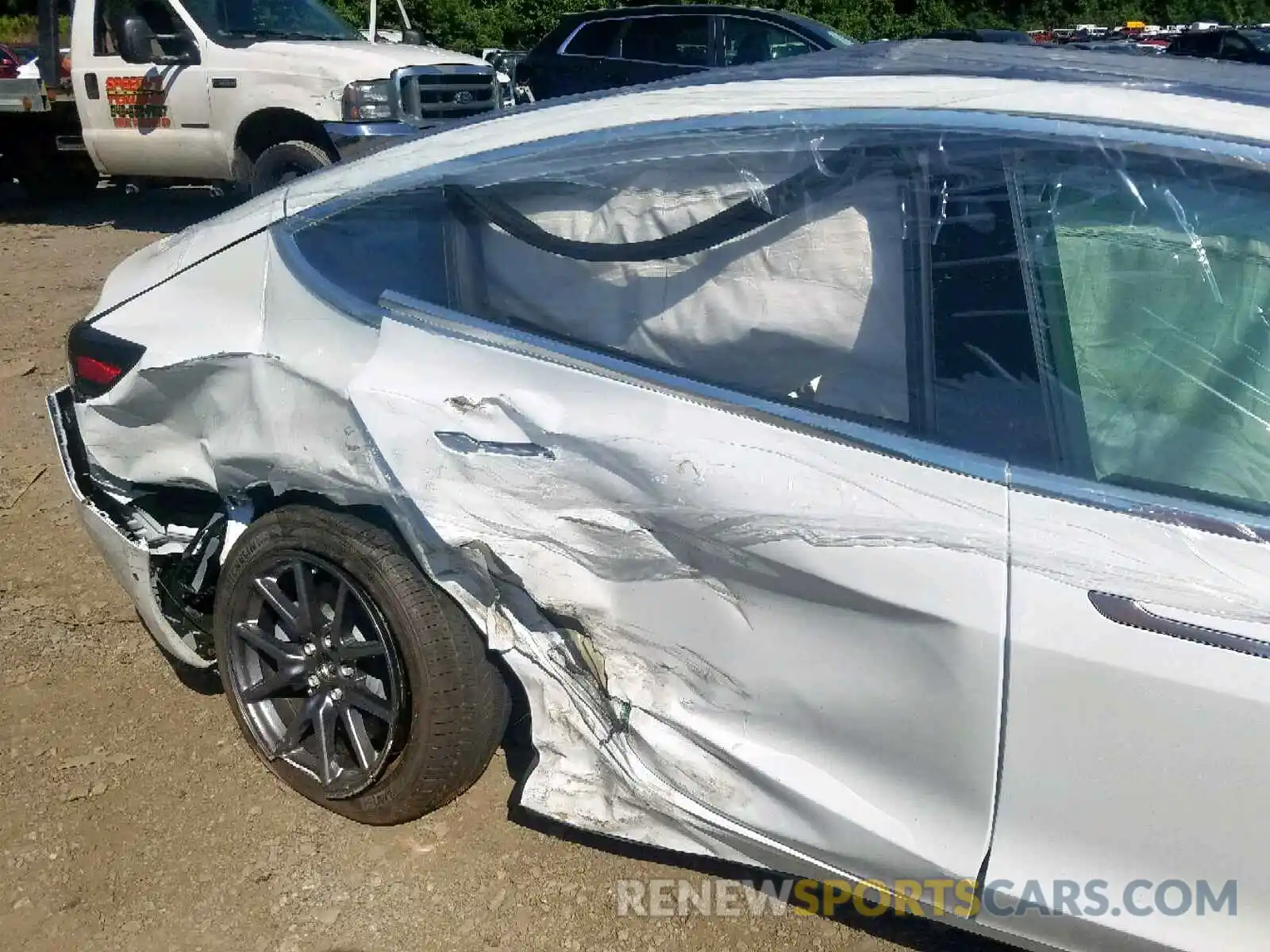 9 Photograph of a damaged car 5YJ3E1EA7KF431932 TESLA MODEL 3 2019