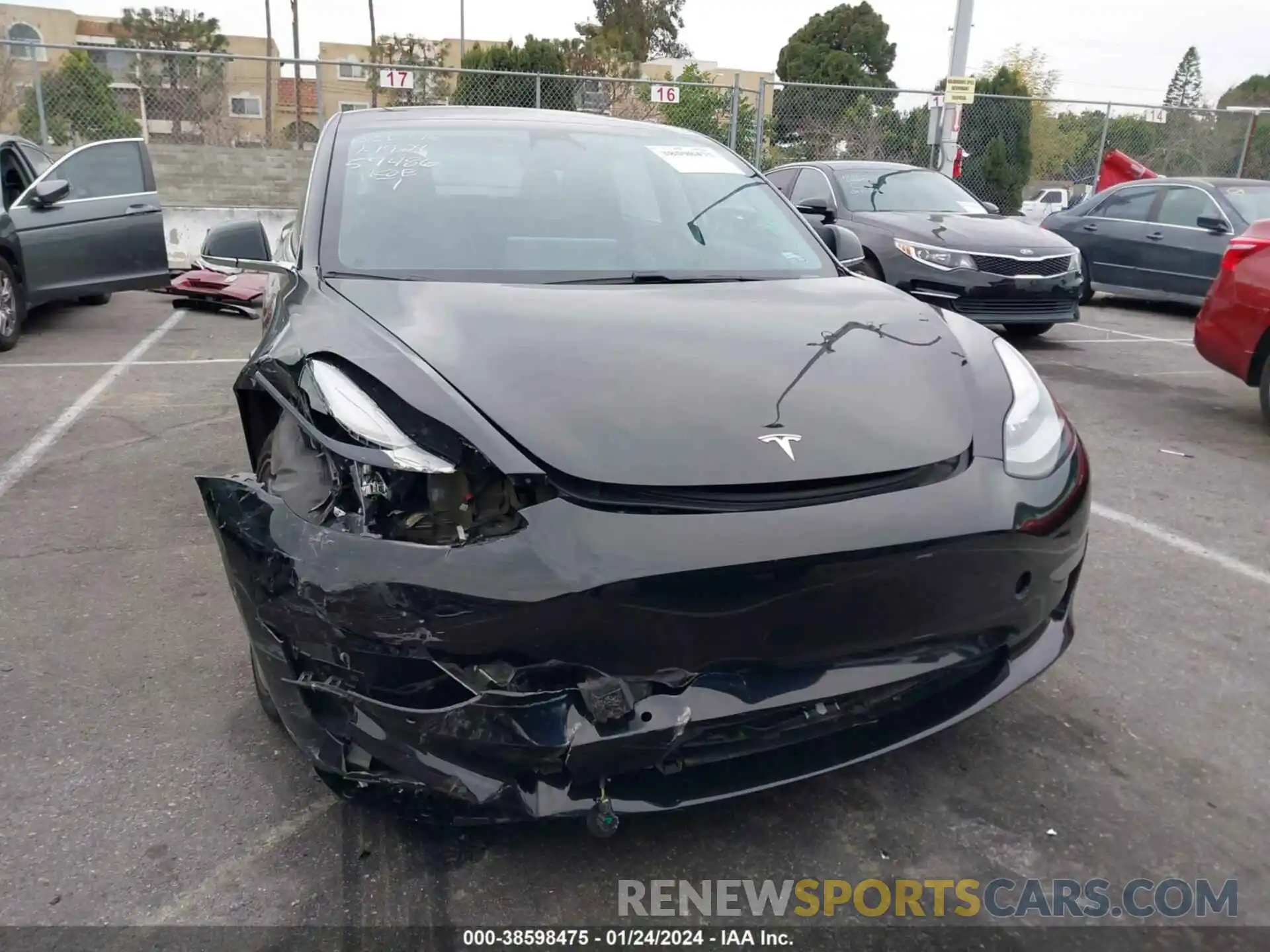 11 Photograph of a damaged car 5YJ3E1EA7KF435754 TESLA MODEL 3 2019