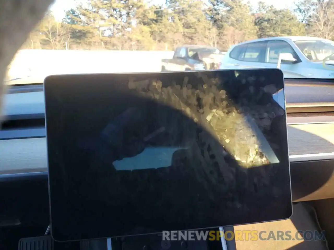 8 Photograph of a damaged car 5YJ3E1EA7KF447919 TESLA MODEL 3 2019