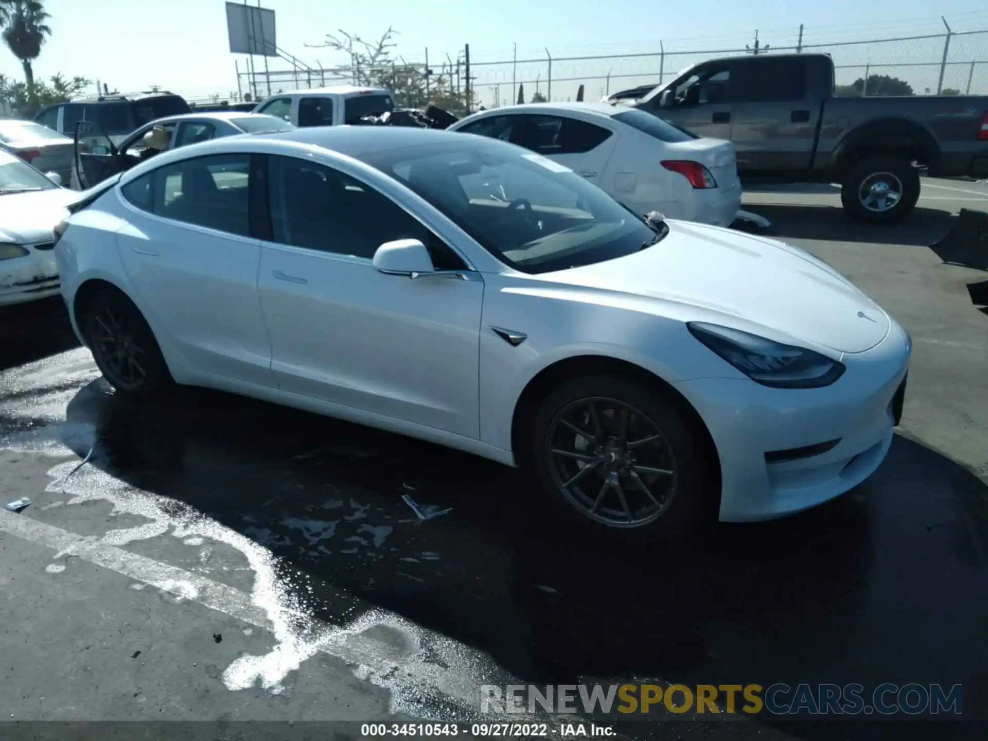 1 Фотография поврежденного автомобиля 5YJ3E1EA7KF485036 TESLA MODEL 3 2019