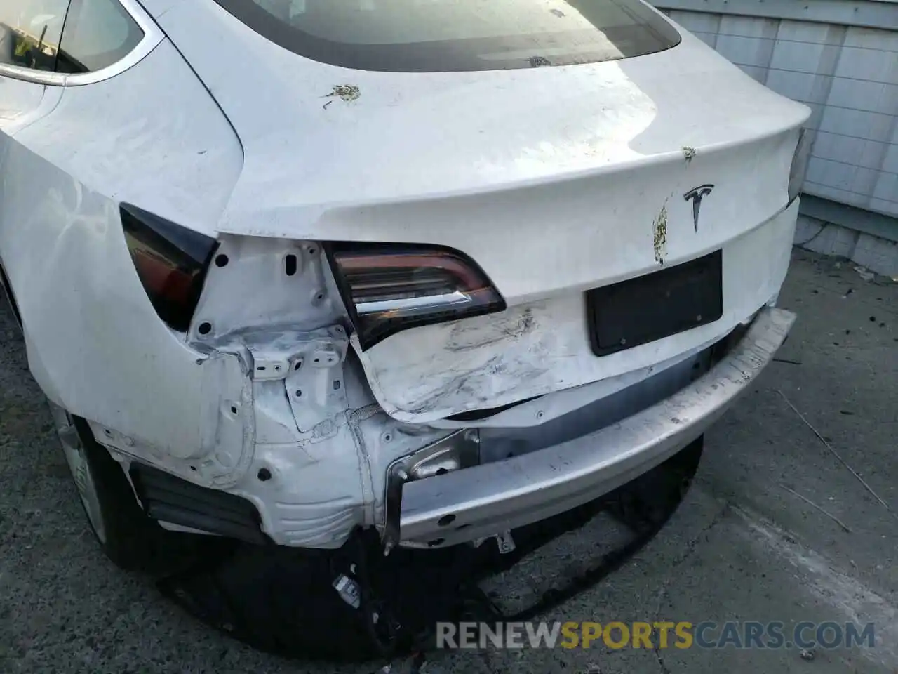 9 Photograph of a damaged car 5YJ3E1EA7KF485327 TESLA MODEL 3 2019