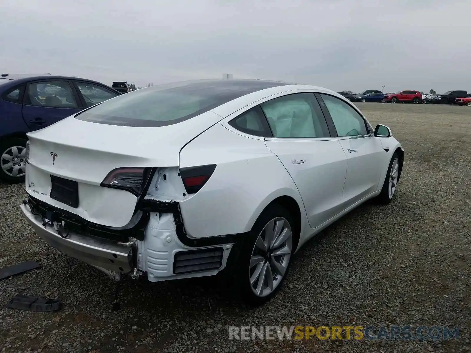 4 Photograph of a damaged car 5YJ3E1EA7KF486879 TESLA MODEL 3 2019