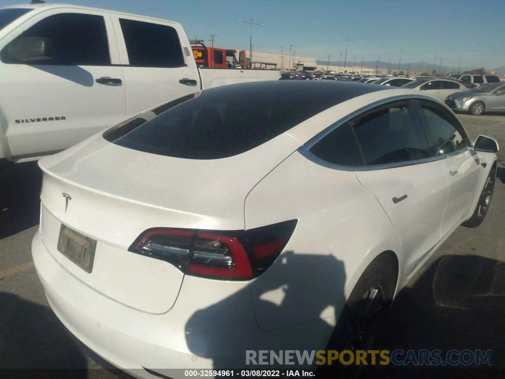 4 Photograph of a damaged car 5YJ3E1EA7KF504054 TESLA MODEL 3 2019