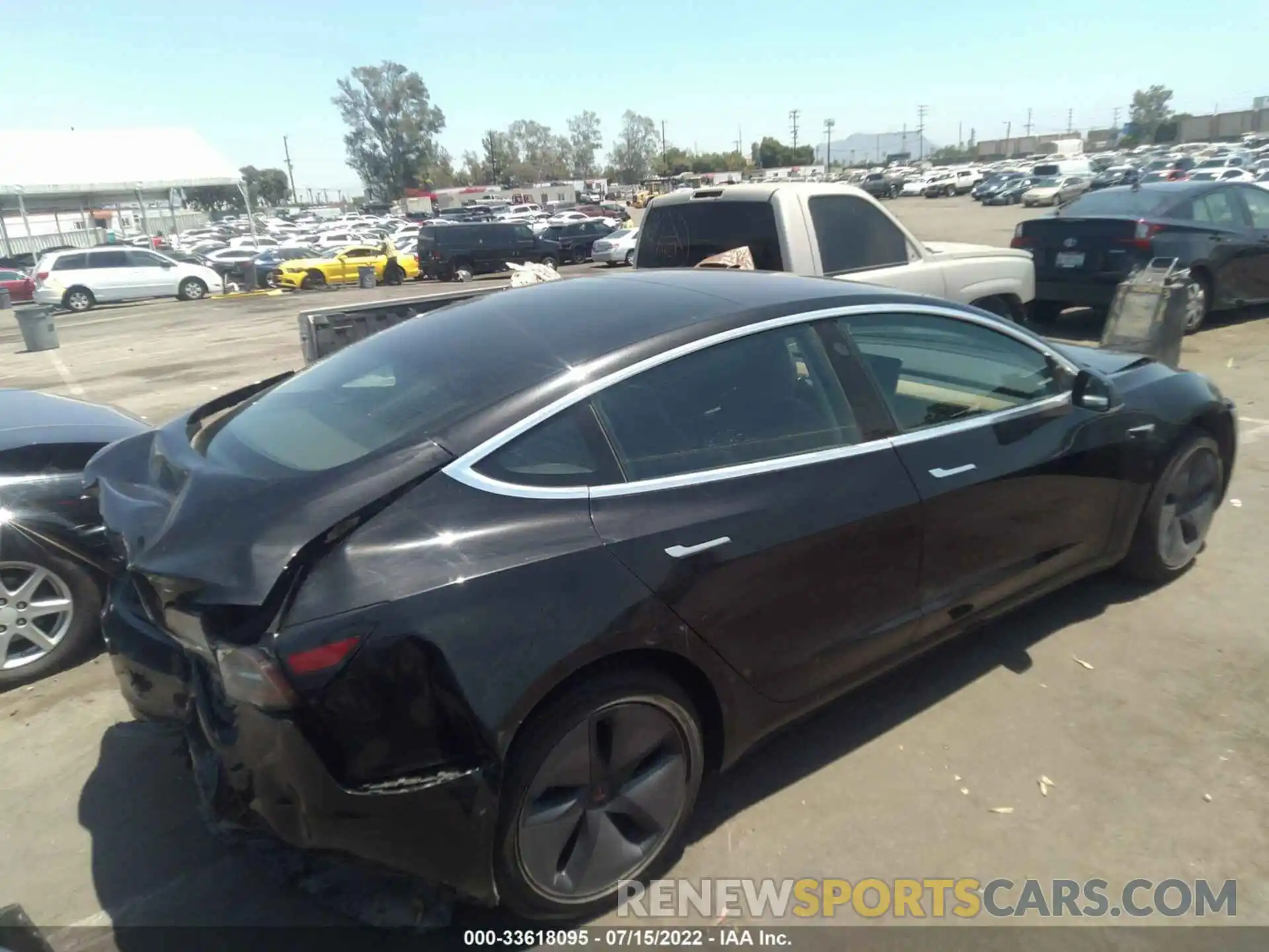 4 Photograph of a damaged car 5YJ3E1EA8KF196926 TESLA MODEL 3 2019