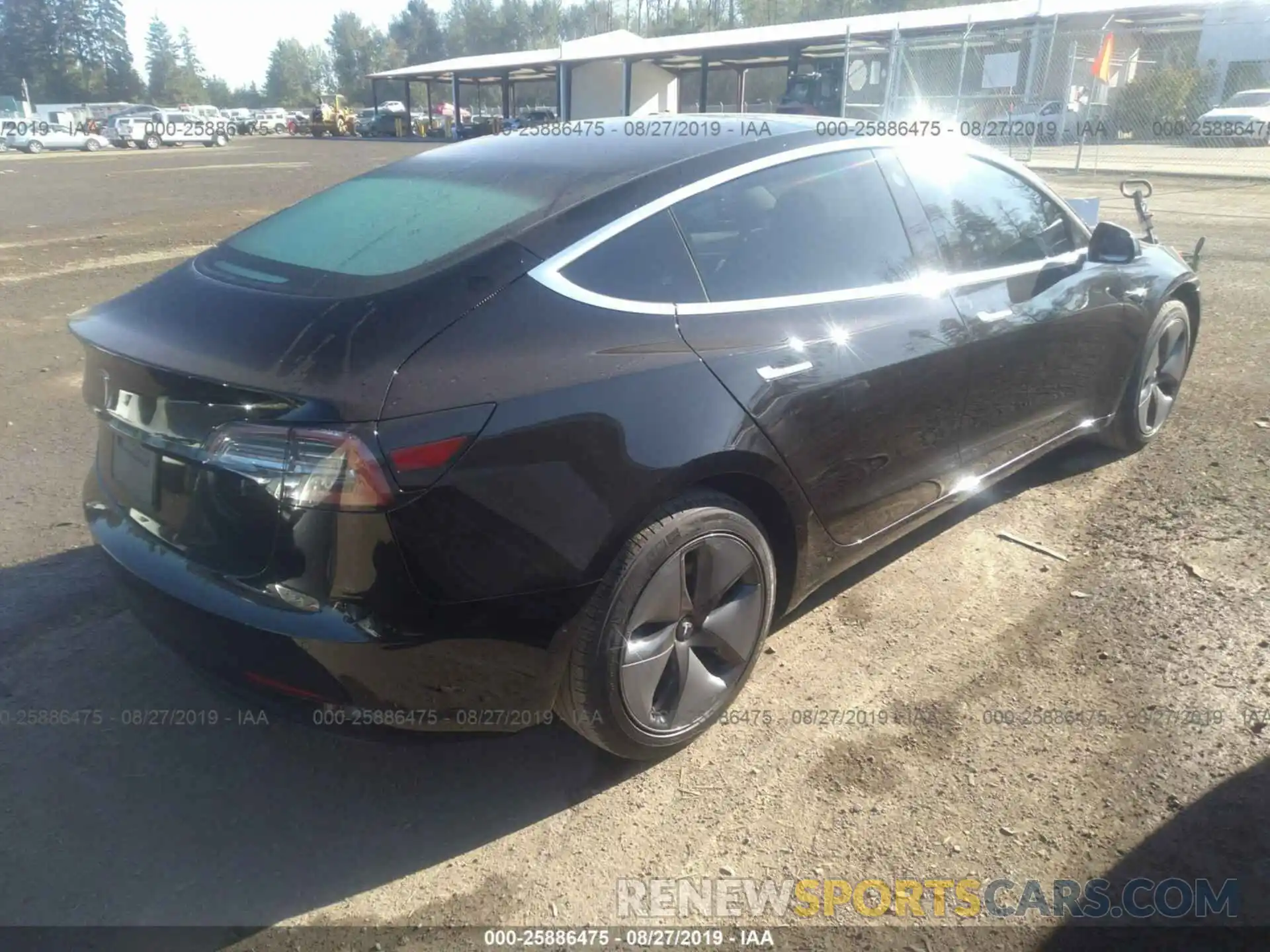 4 Фотография поврежденного автомобиля 5YJ3E1EA8KF297531 TESLA MODEL 3 2019