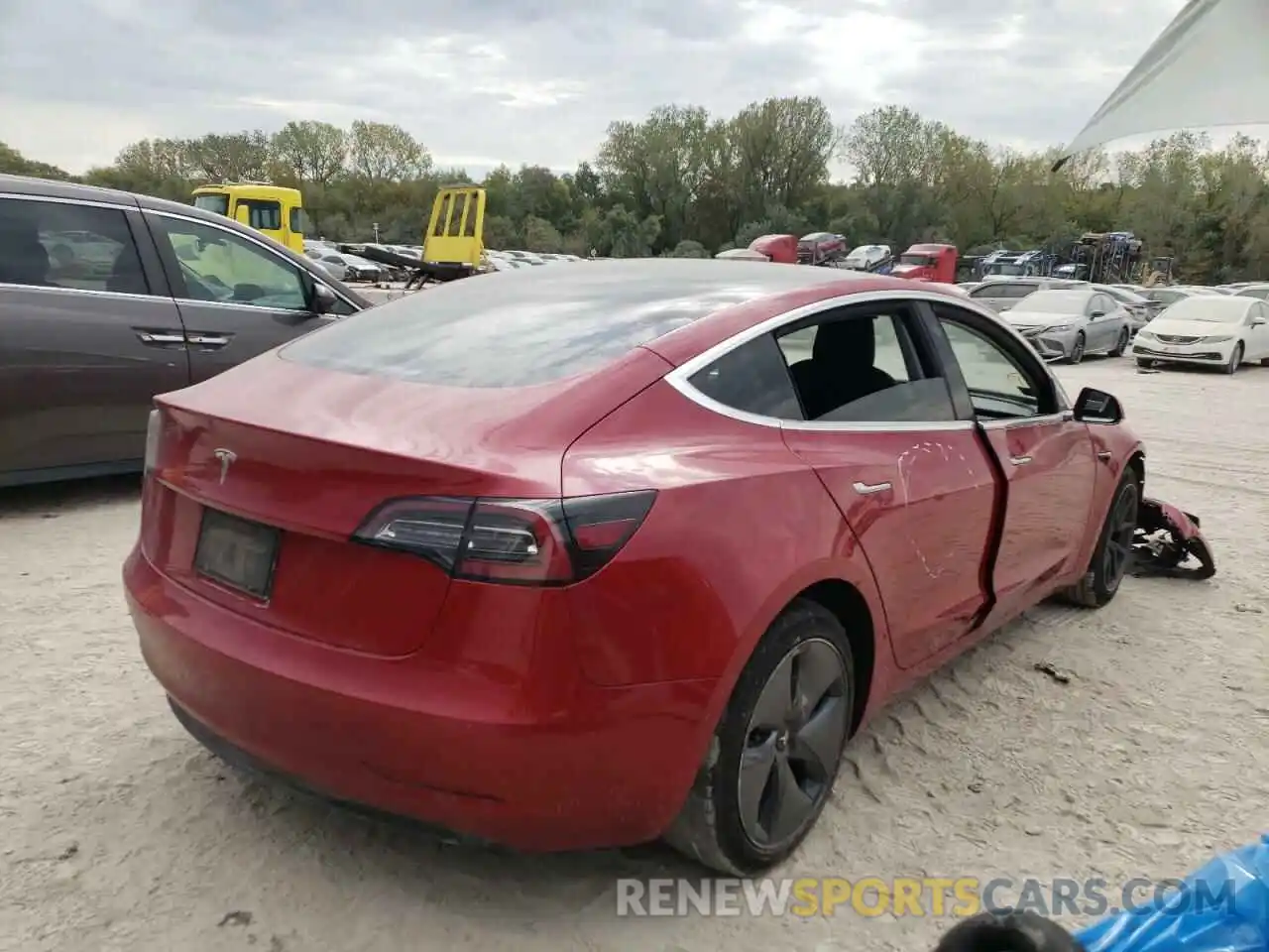 4 Photograph of a damaged car 5YJ3E1EA8KF298937 TESLA MODEL 3 2019