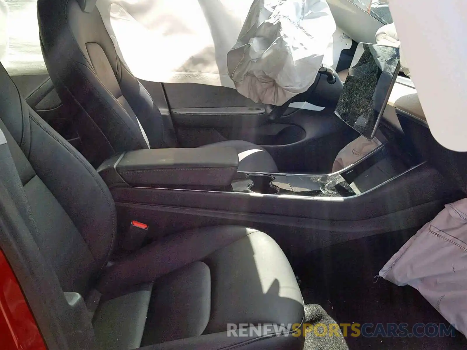 5 Photograph of a damaged car 5YJ3E1EA8KF300993 TESLA MODEL 3 2019