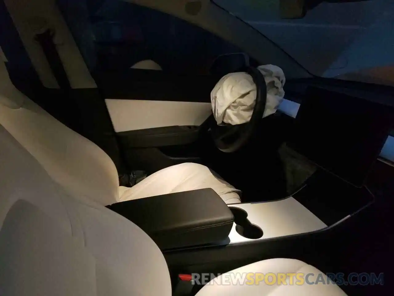 5 Photograph of a damaged car 5YJ3E1EA8KF302033 TESLA MODEL 3 2019