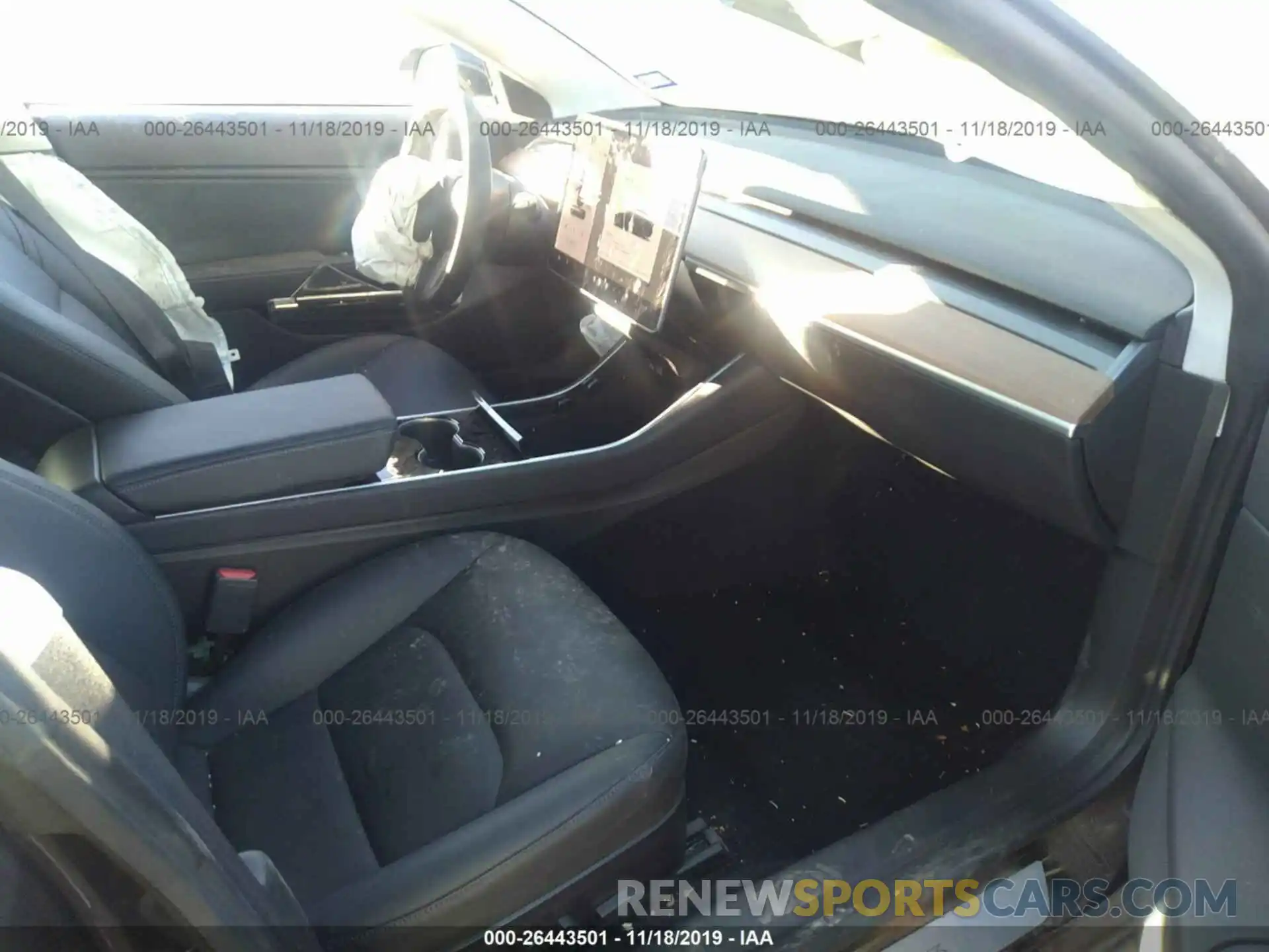 5 Photograph of a damaged car 5YJ3E1EA8KF304297 TESLA MODEL 3 2019