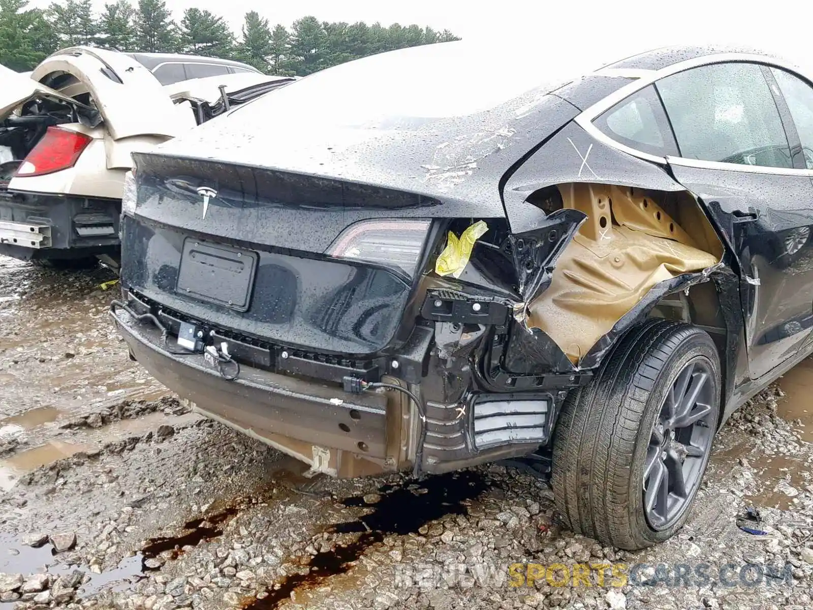 9 Photograph of a damaged car 5YJ3E1EA8KF304476 TESLA MODEL 3 2019