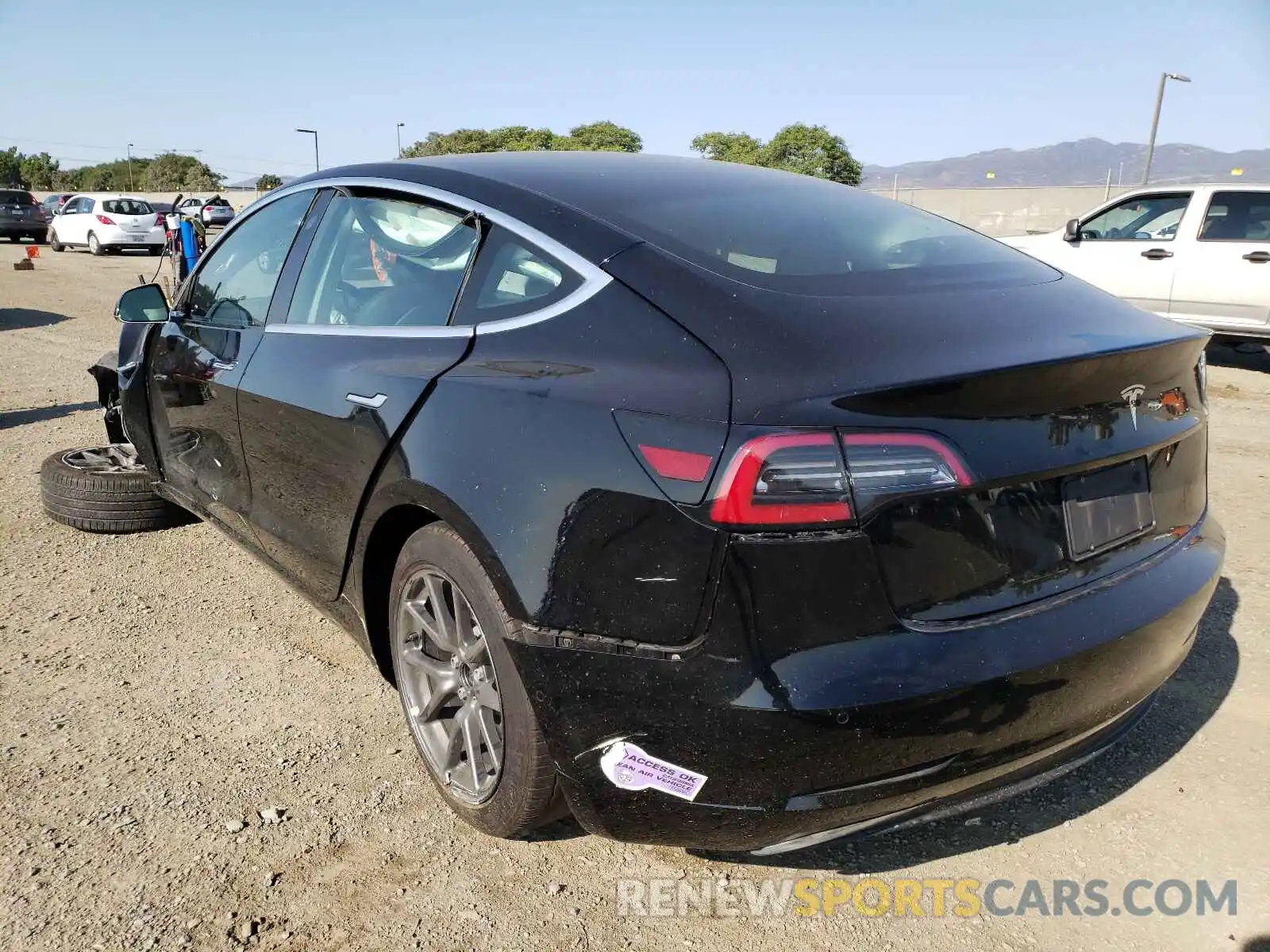 3 Photograph of a damaged car 5YJ3E1EA8KF305336 TESLA MODEL 3 2019