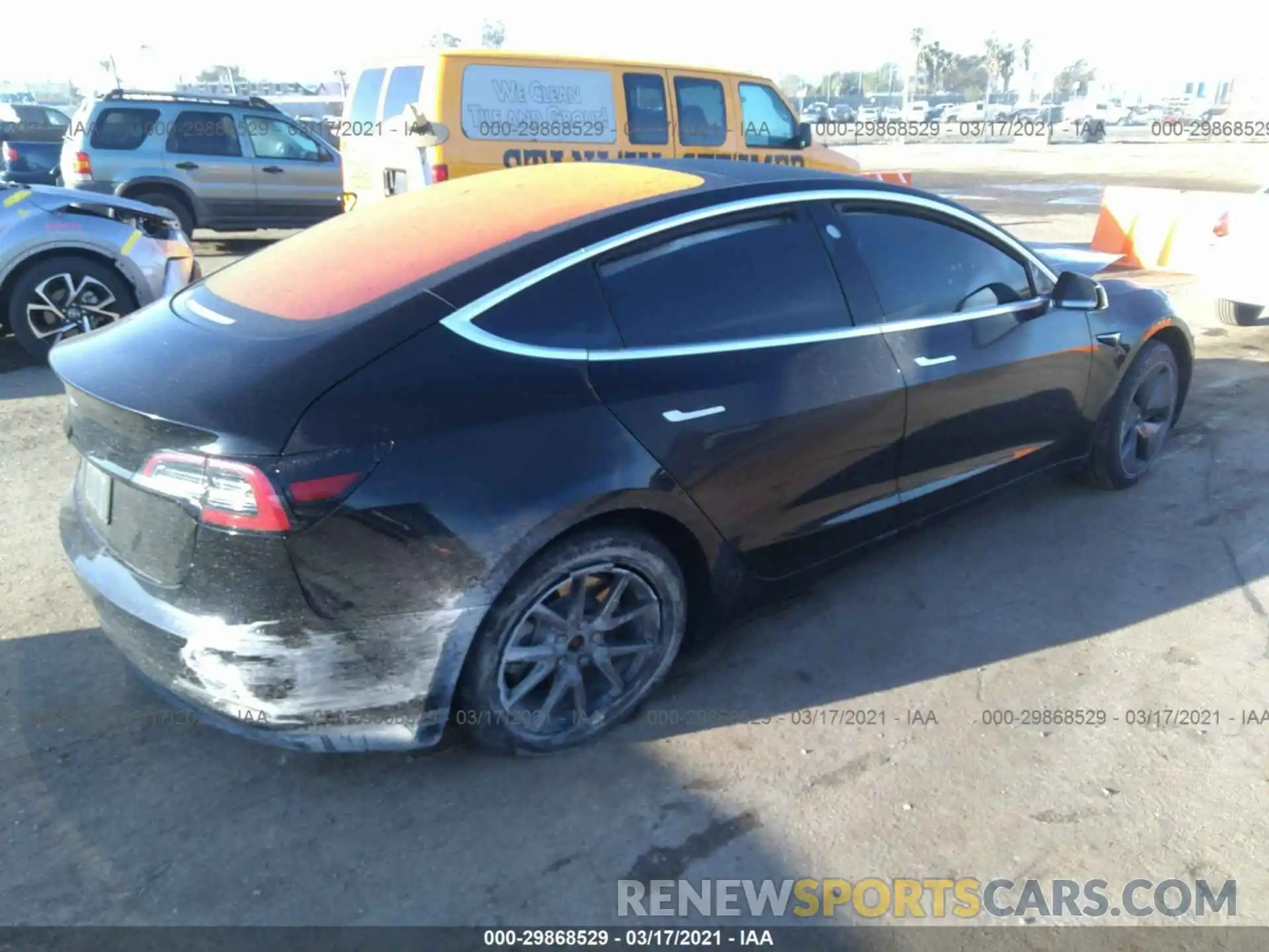 4 Фотография поврежденного автомобиля 5YJ3E1EA8KF306969 TESLA MODEL 3 2019