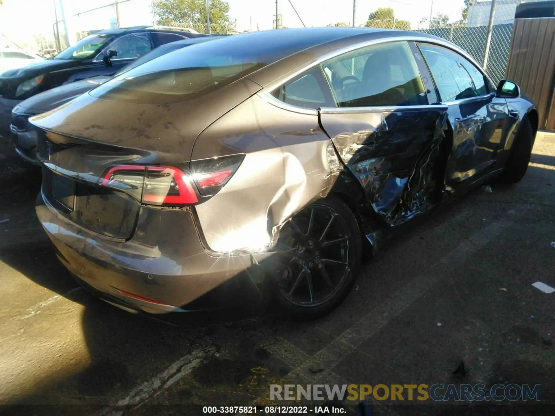 4 Photograph of a damaged car 5YJ3E1EA8KF307278 TESLA MODEL 3 2019