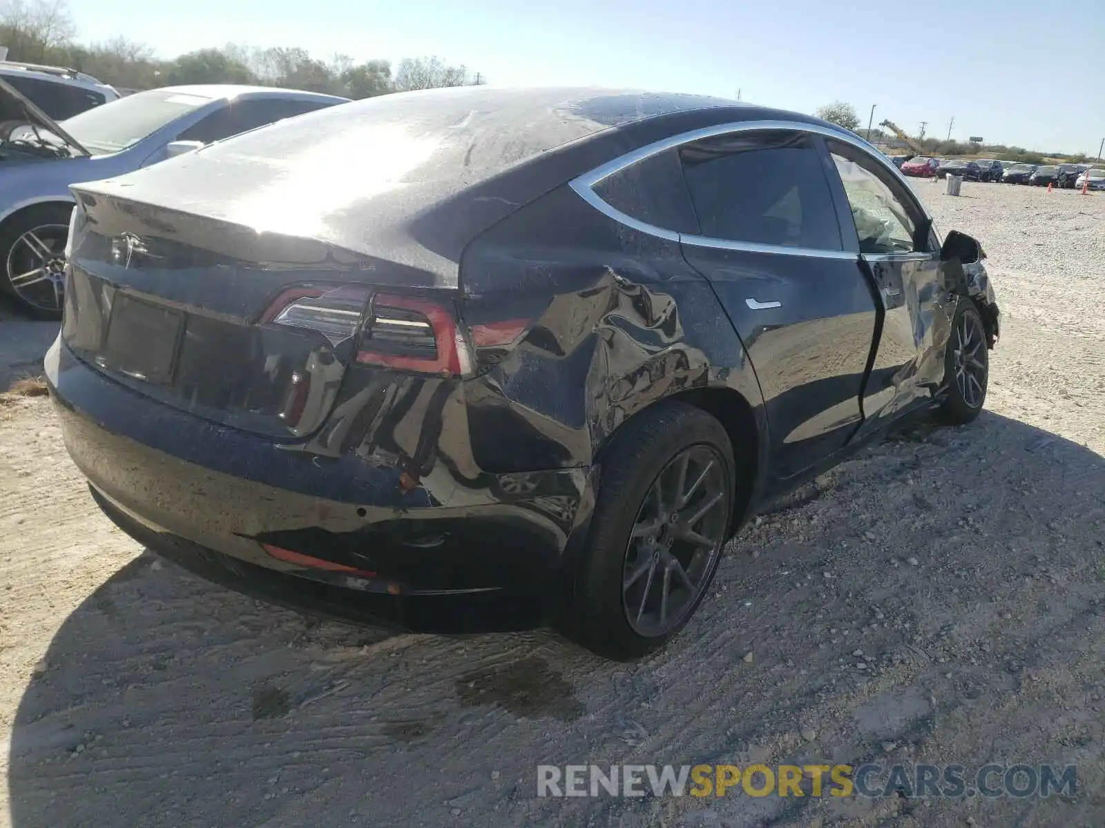 4 Photograph of a damaged car 5YJ3E1EA8KF311976 TESLA MODEL 3 2019