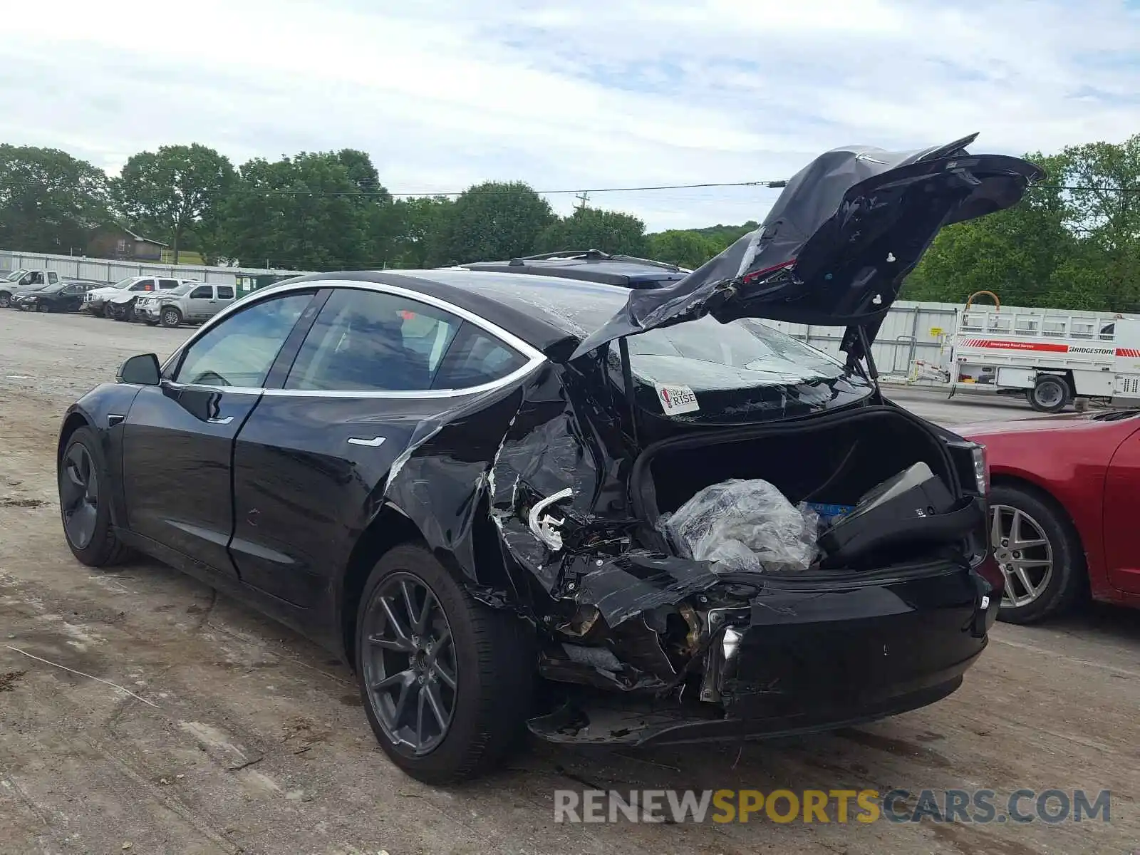 3 Photograph of a damaged car 5YJ3E1EA8KF317017 TESLA MODEL 3 2019