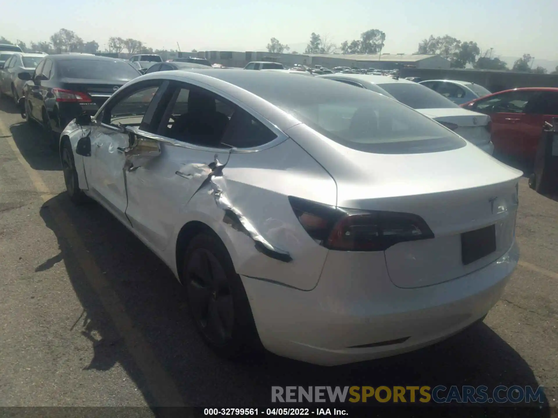 3 Photograph of a damaged car 5YJ3E1EA8KF317485 TESLA MODEL 3 2019