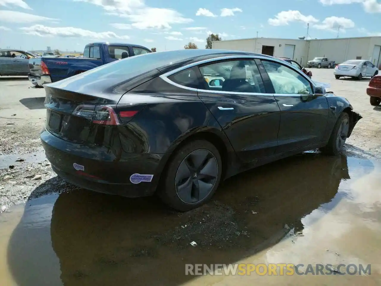 4 Photograph of a damaged car 5YJ3E1EA8KF324596 TESLA MODEL 3 2019