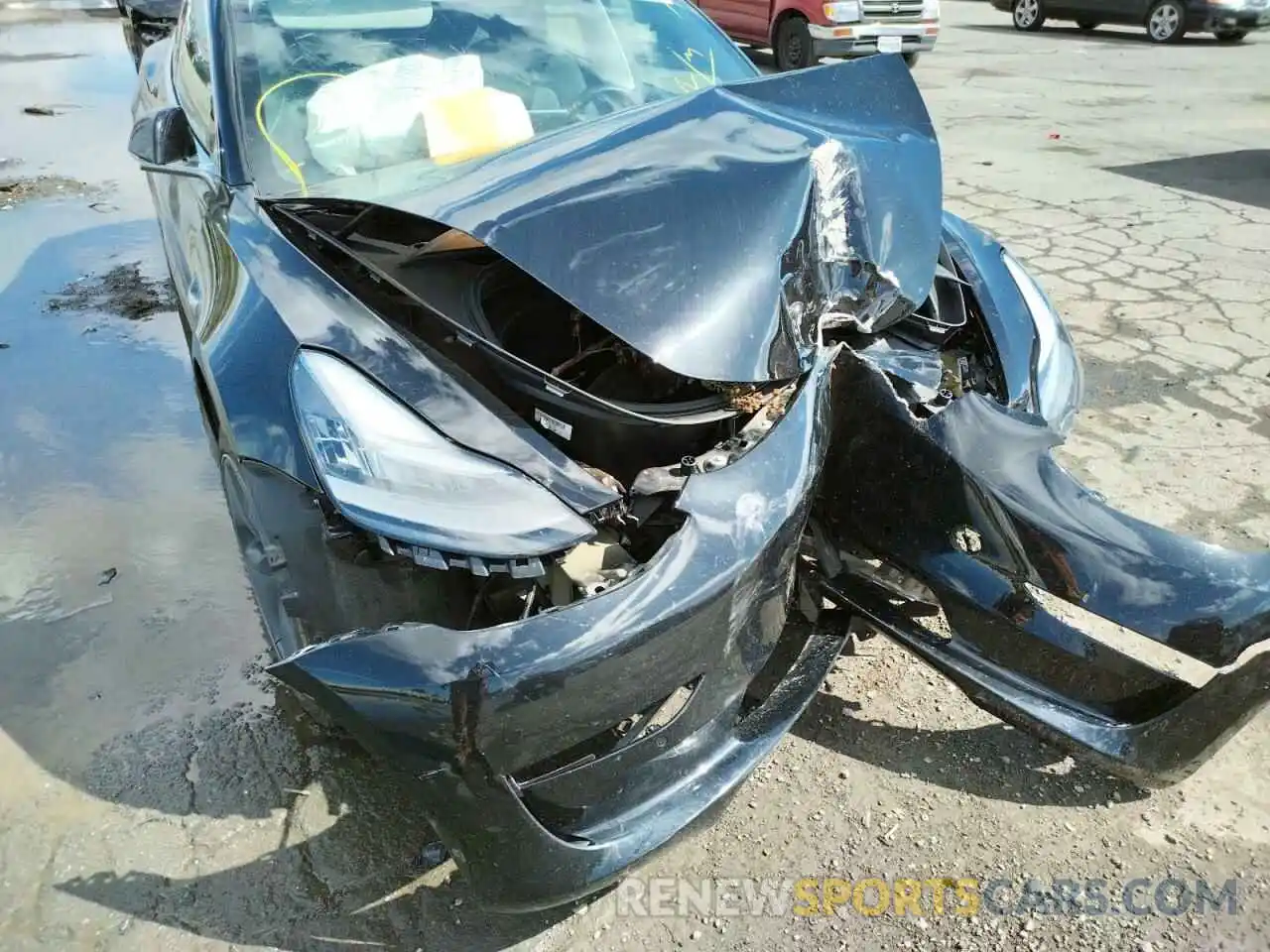 9 Photograph of a damaged car 5YJ3E1EA8KF324596 TESLA MODEL 3 2019