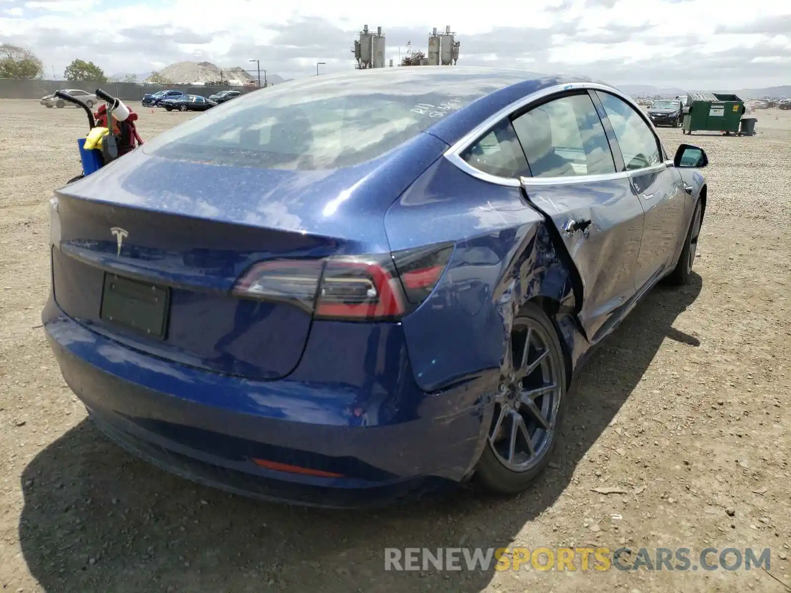 4 Фотография поврежденного автомобиля 5YJ3E1EA8KF326297 TESLA MODEL 3 2019