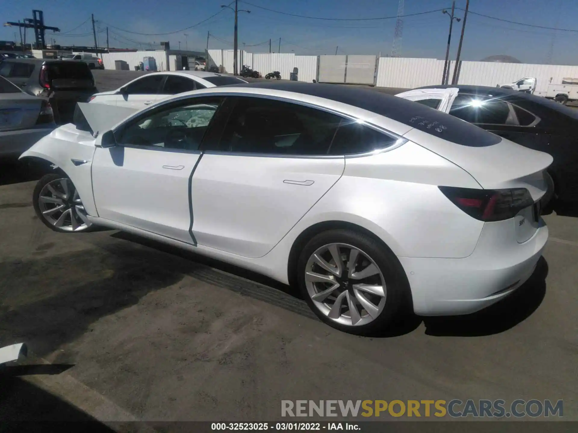 3 Photograph of a damaged car 5YJ3E1EA8KF332827 TESLA MODEL 3 2019