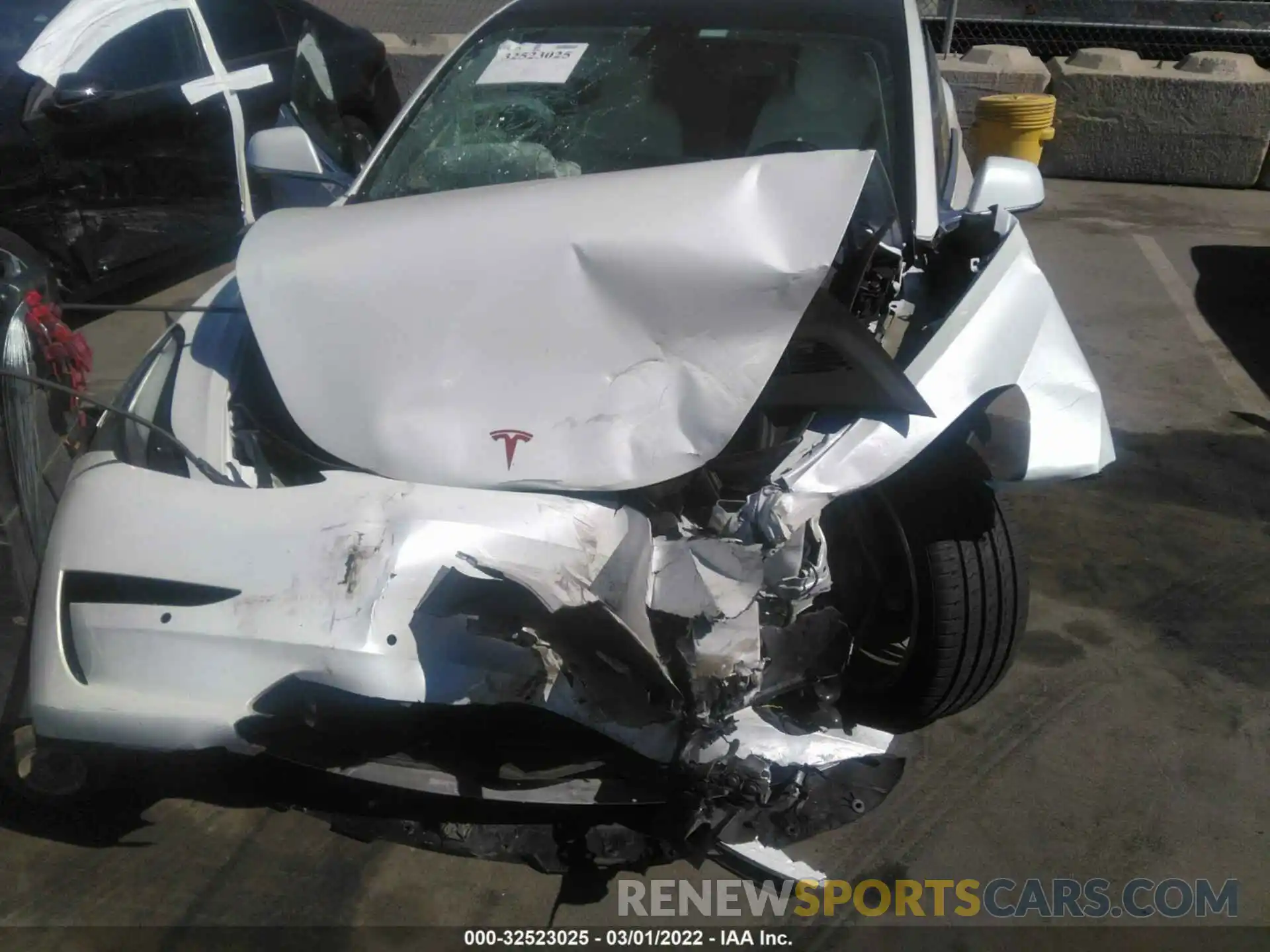 6 Photograph of a damaged car 5YJ3E1EA8KF332827 TESLA MODEL 3 2019