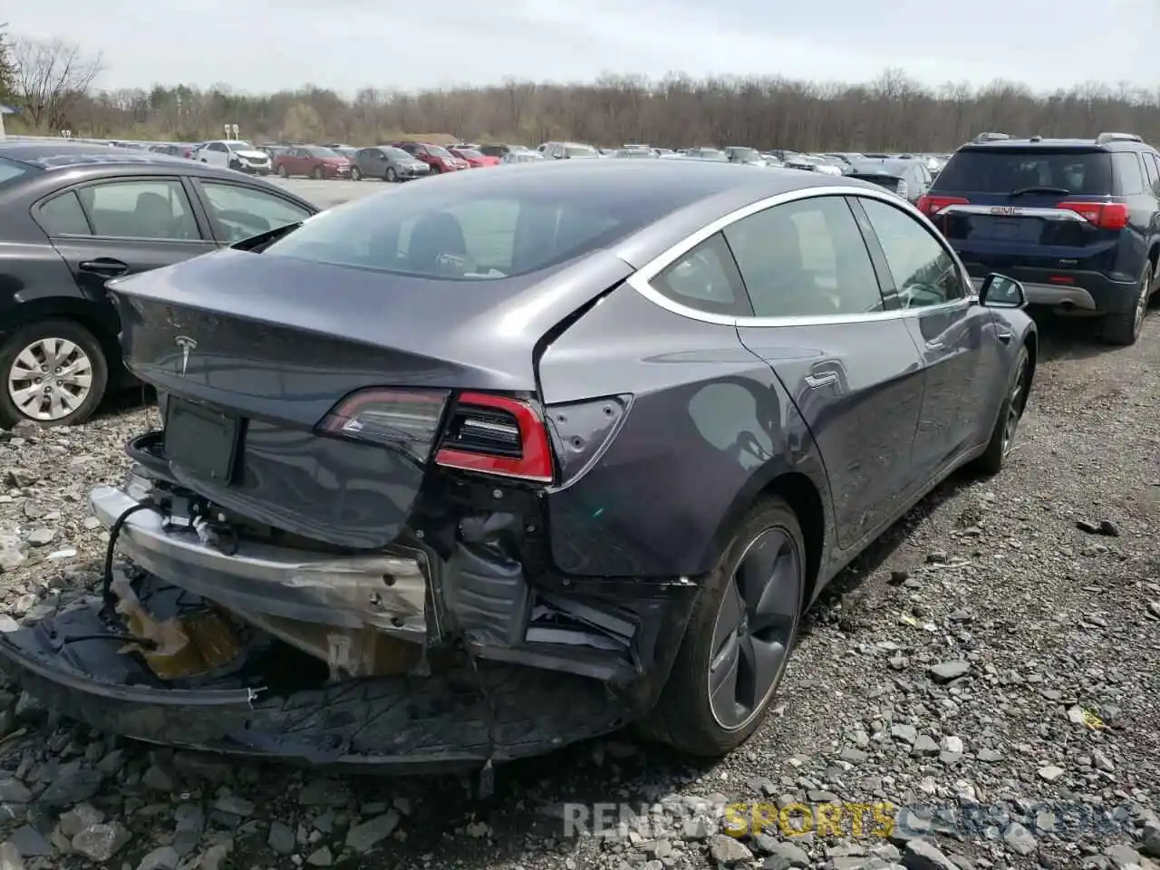 4 Photograph of a damaged car 5YJ3E1EA8KF362393 TESLA MODEL 3 2019