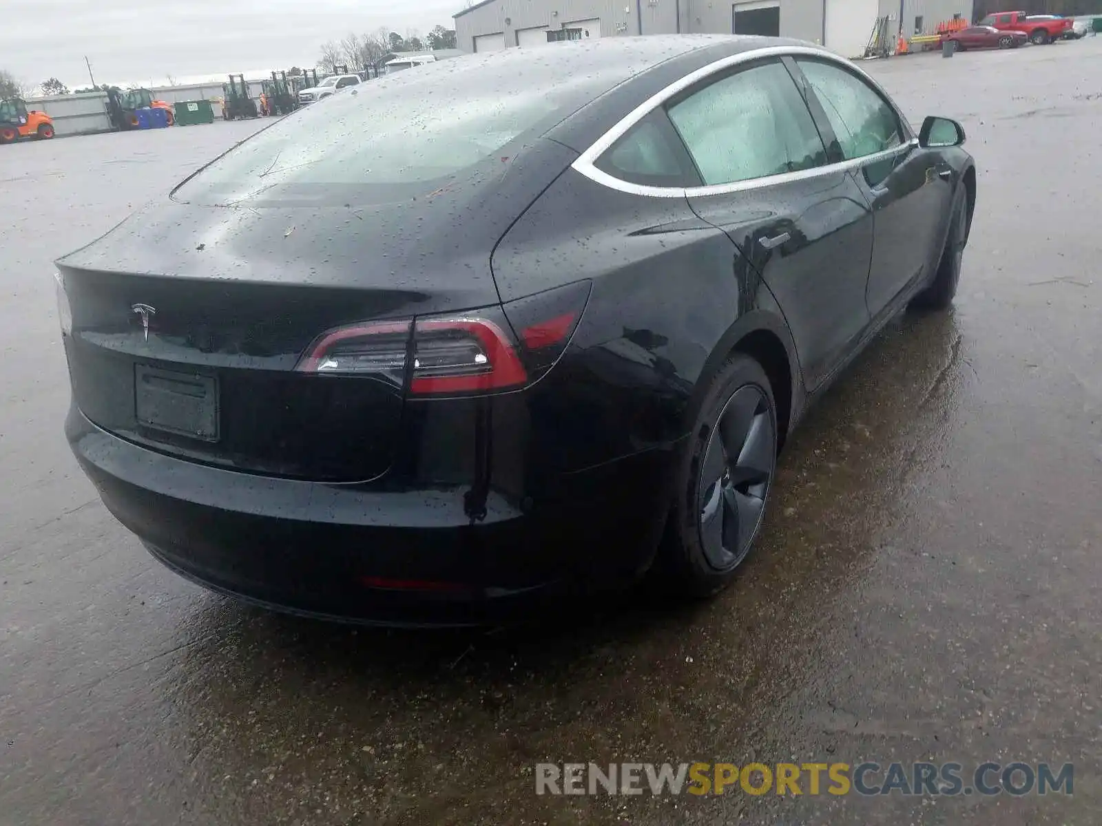 4 Фотография поврежденного автомобиля 5YJ3E1EA8KF395510 TESLA MODEL 3 2019