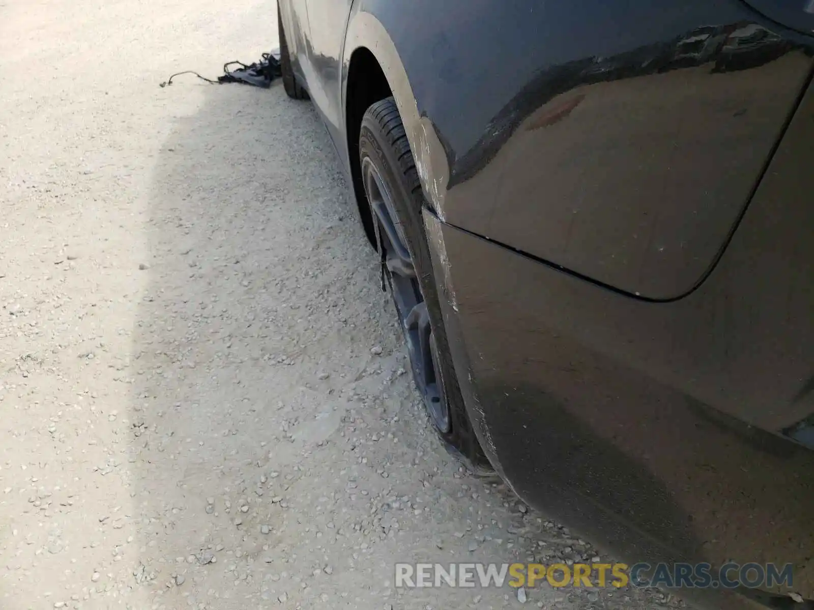 9 Photograph of a damaged car 5YJ3E1EA8KF395605 TESLA MODEL 3 2019