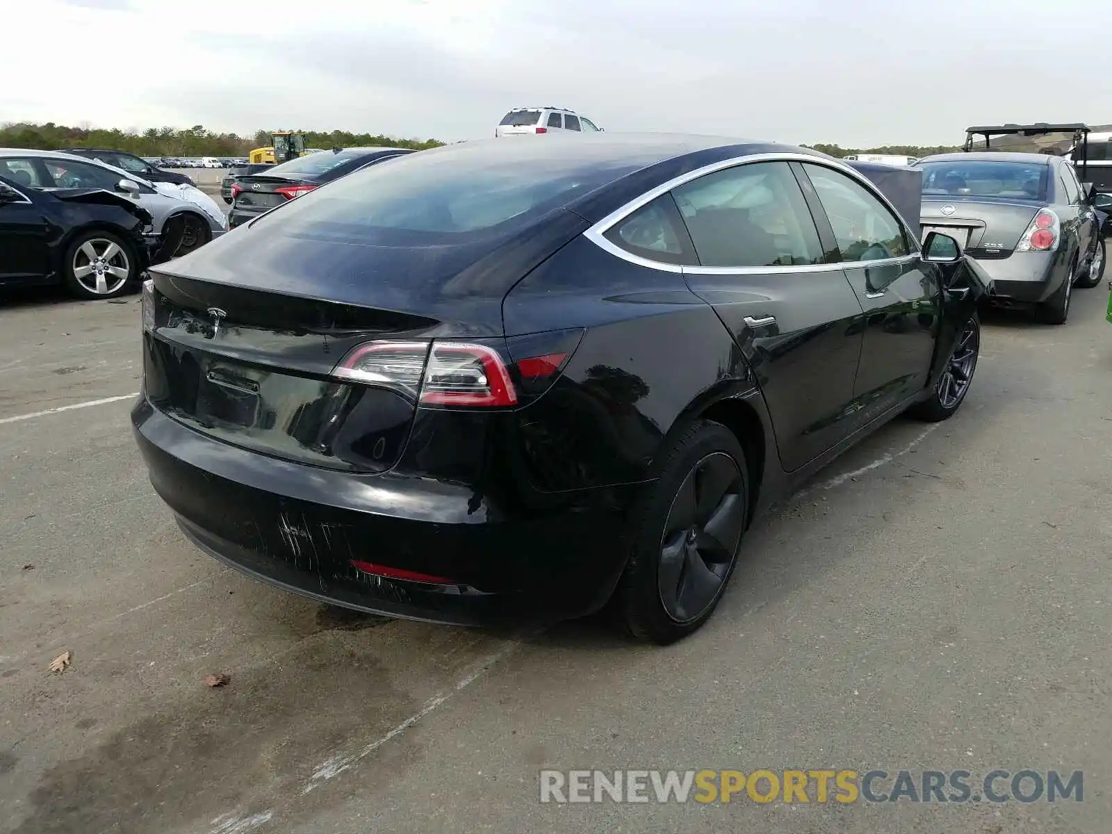 4 Фотография поврежденного автомобиля 5YJ3E1EA8KF398214 TESLA MODEL 3 2019