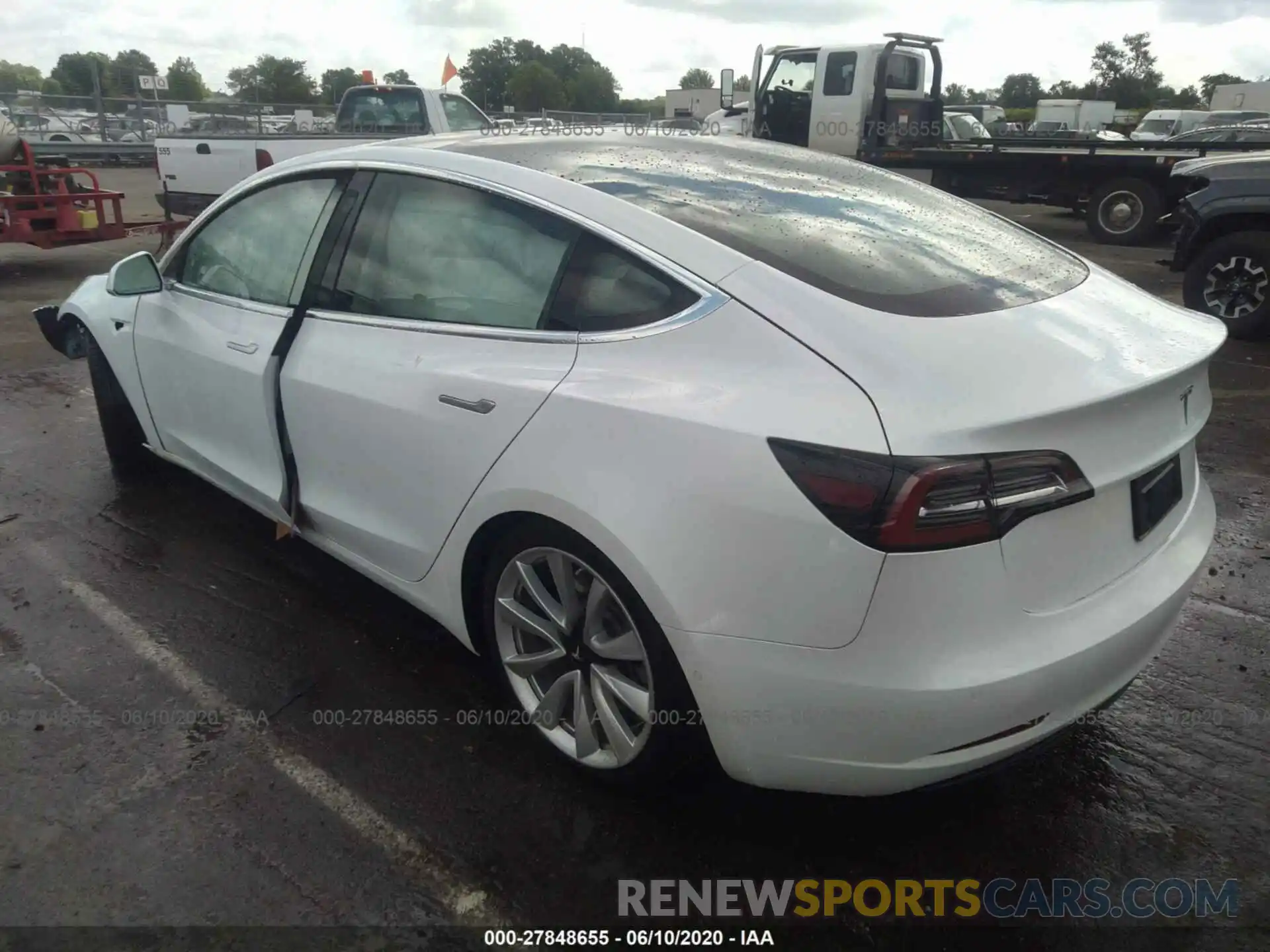 3 Photograph of a damaged car 5YJ3E1EA8KF402438 TESLA MODEL 3 2019