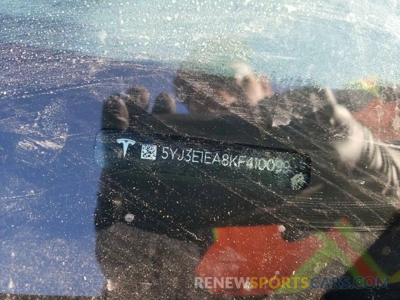 10 Photograph of a damaged car 5YJ3E1EA8KF410099 TESLA MODEL 3 2019