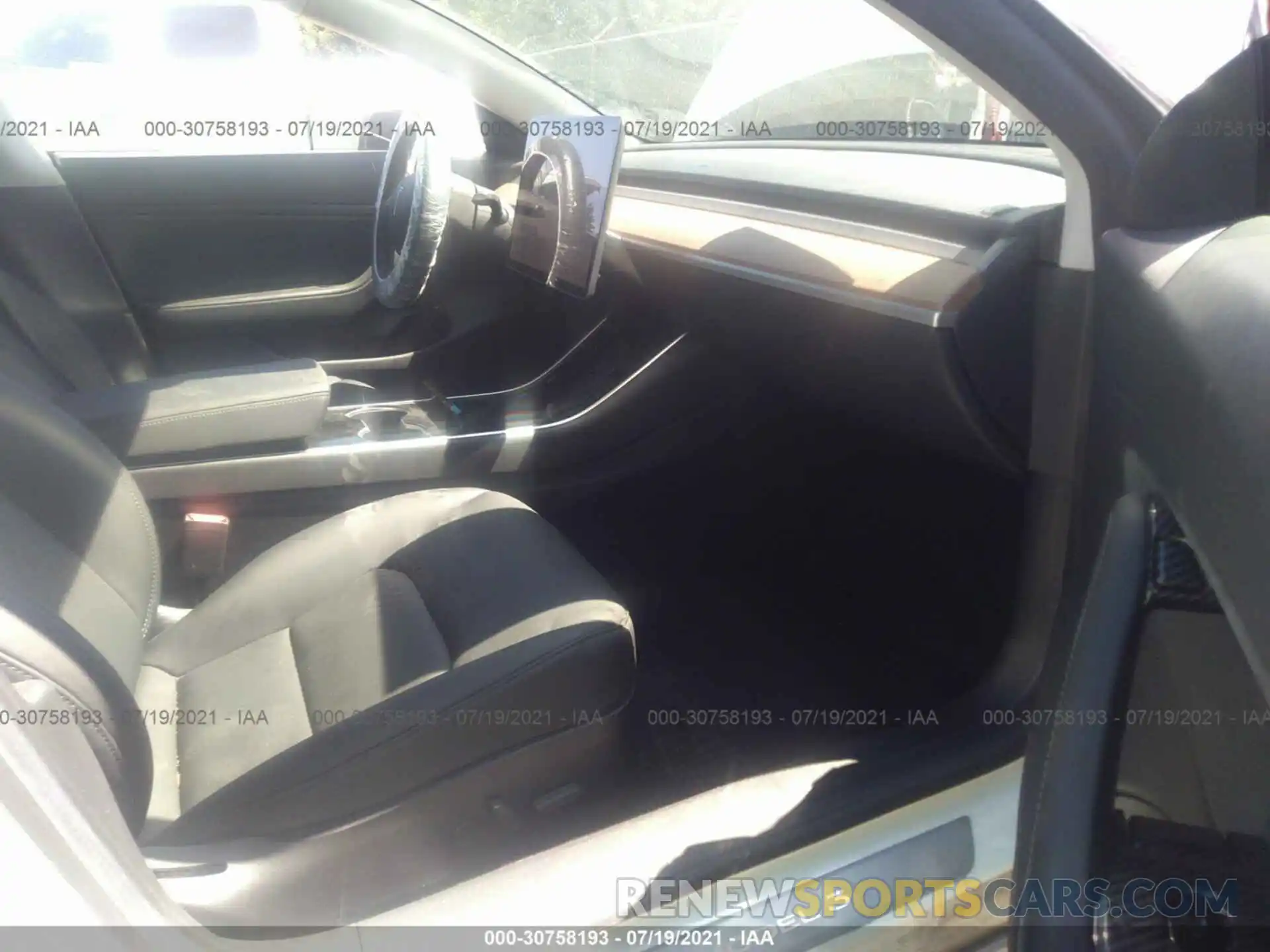 5 Photograph of a damaged car 5YJ3E1EA8KF412158 TESLA MODEL 3 2019